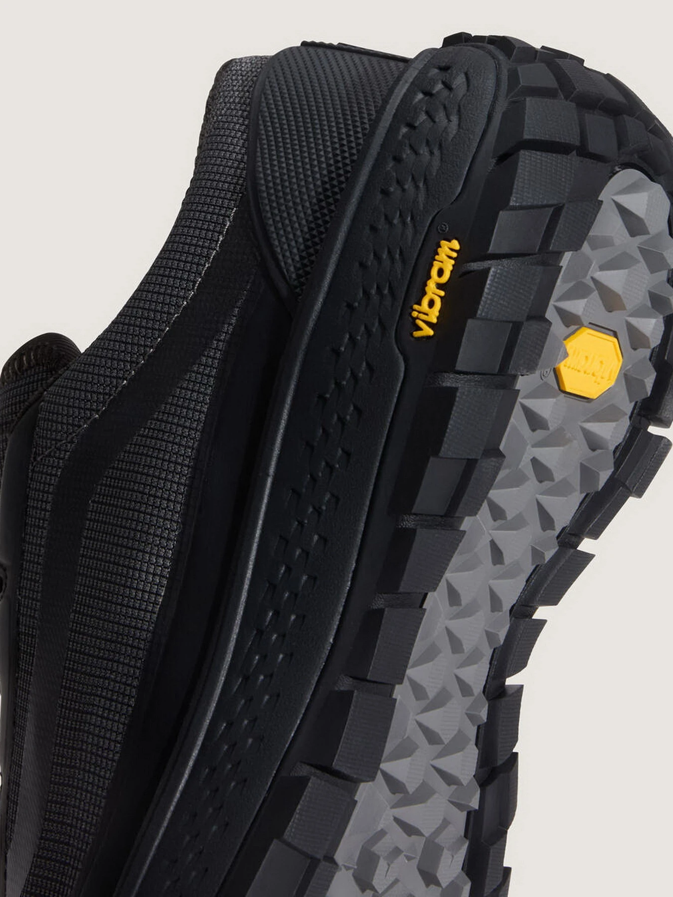 Кроссовки Vans OLD SKOOL 36 TRAIL модель VN000Z93BLK1 Кроссовки Vans OLD SKOOL 36 TRAIL модель VN000Z93BLK1 Фото