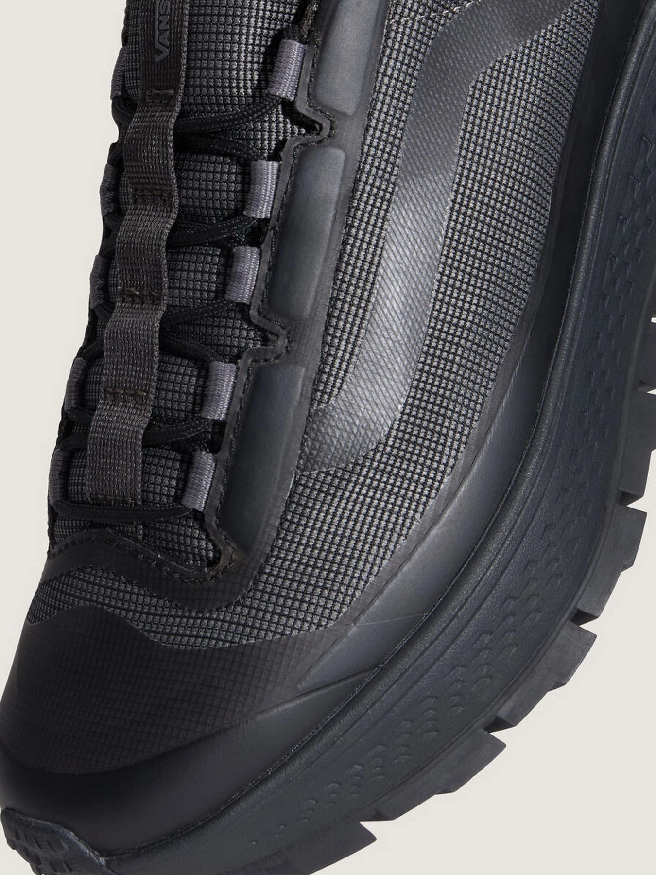 Кроссовки Vans OLD SKOOL 36 TRAIL модель VN000Z93BLK1 Кроссовки Vans OLD SKOOL 36 TRAIL модель VN000Z93BLK1 Фото