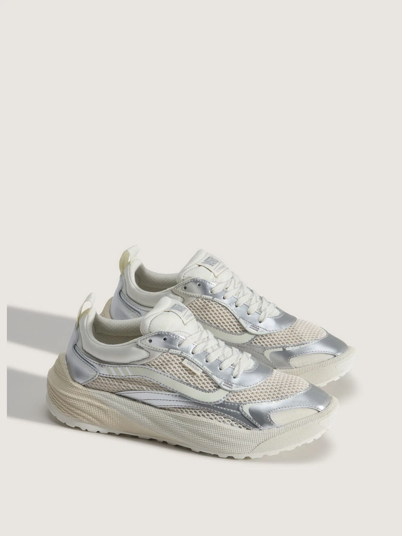 Кроссовки Vans ULTRARANGE NEO 2.0 модель VN000EJ8FAV1 Фото