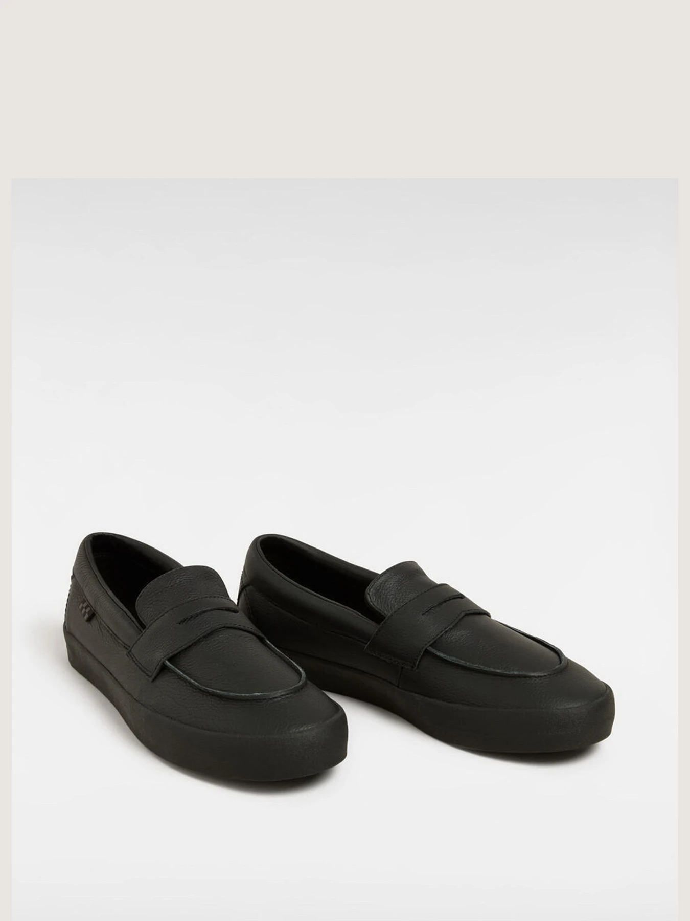 Туфли и лоферы Vans SKATE LOAFER модель VN0A5DXUBKA1 Туфли и лоферы Vans SKATE LOAFER модель VN0A5DXUBKA1 Фото