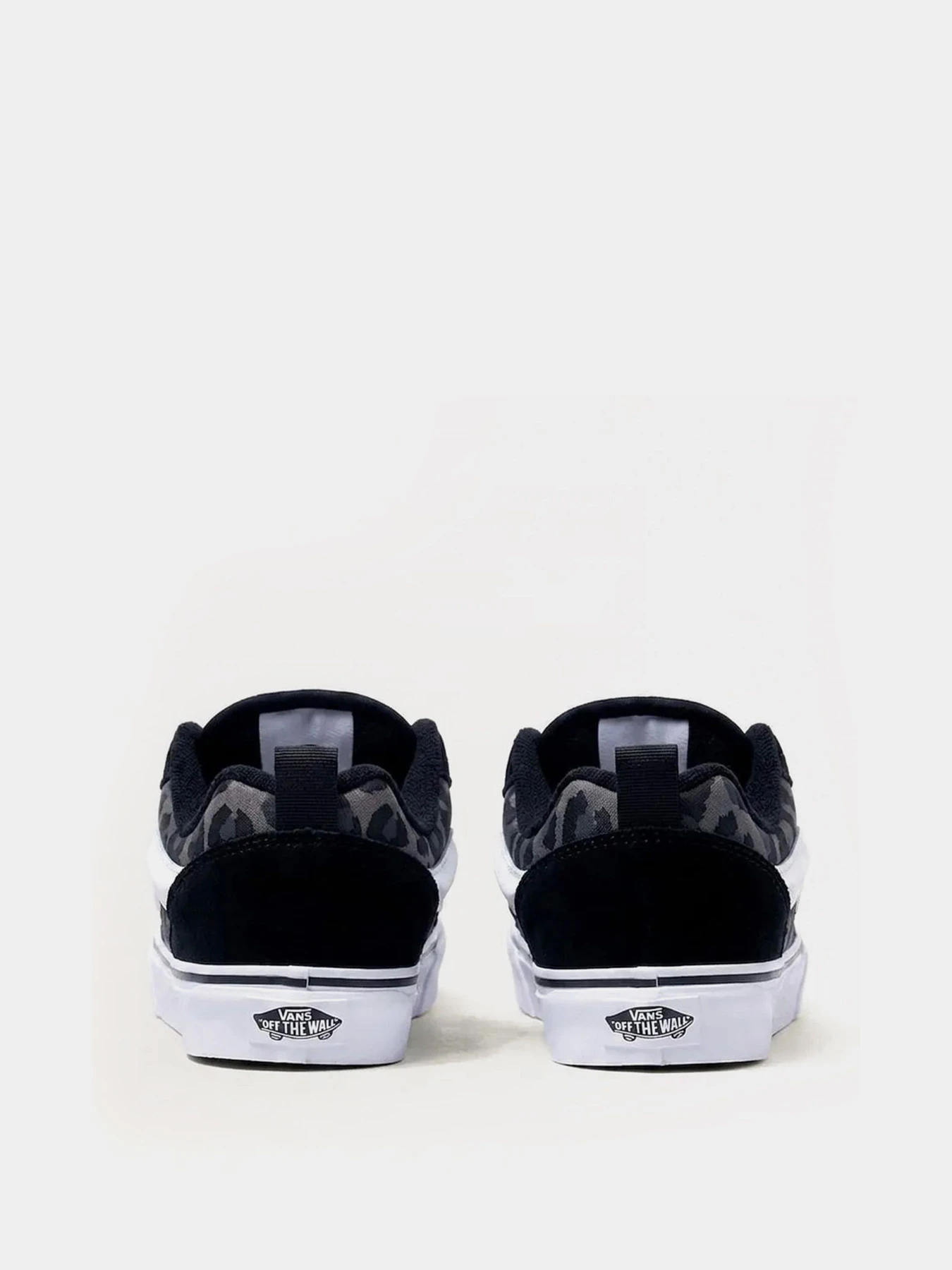Кеды Vans KNU SKOOL модель VN000Z8XBLK1 Кеды Vans KNU SKOOL модель VN000Z8XBLK1 Фото