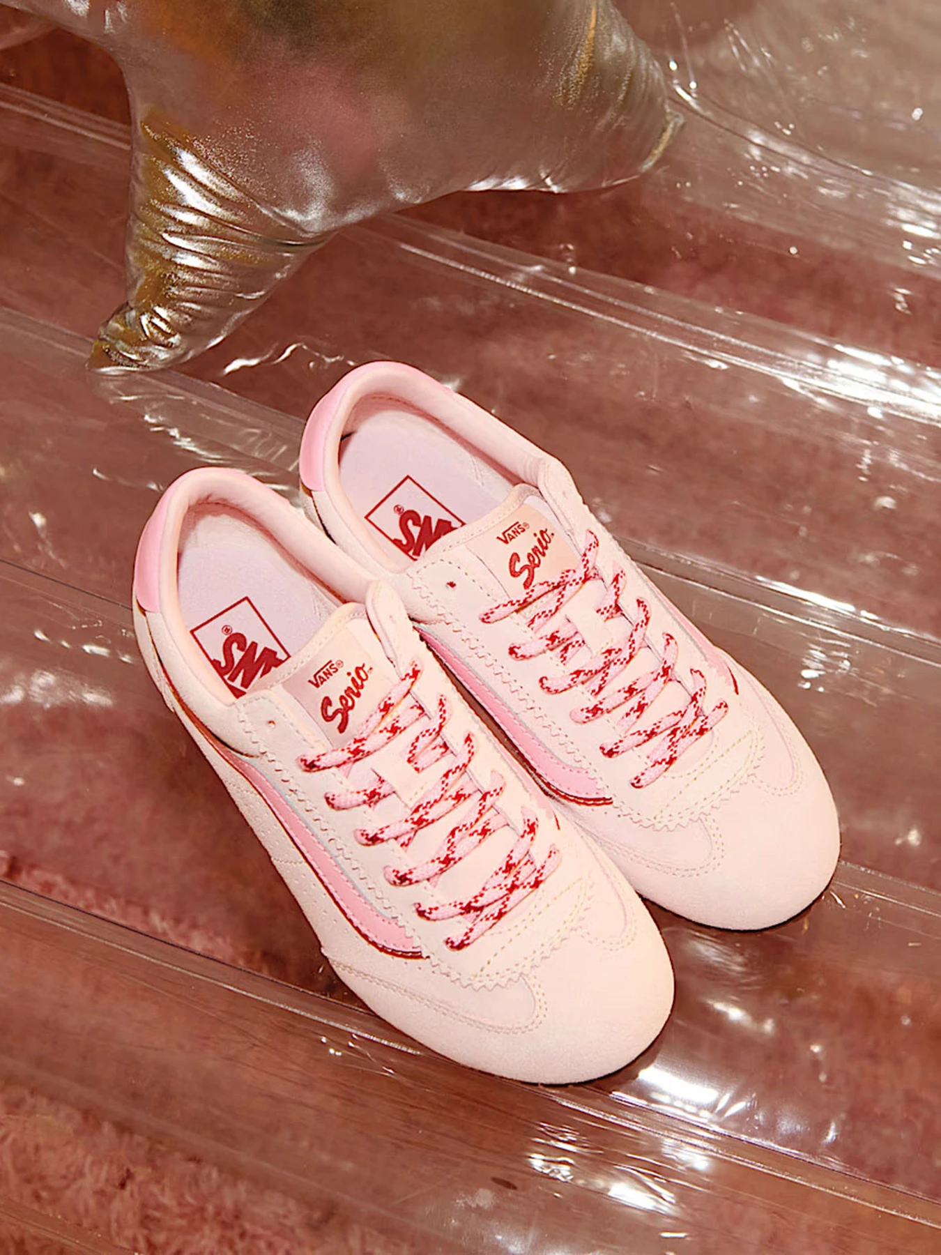 Кроссовки Vans SUPER LOWPRO модель VN000D8TGSF1 Кроссовки Vans SUPER LOWPRO модель VN000D8TGSF1 Фото