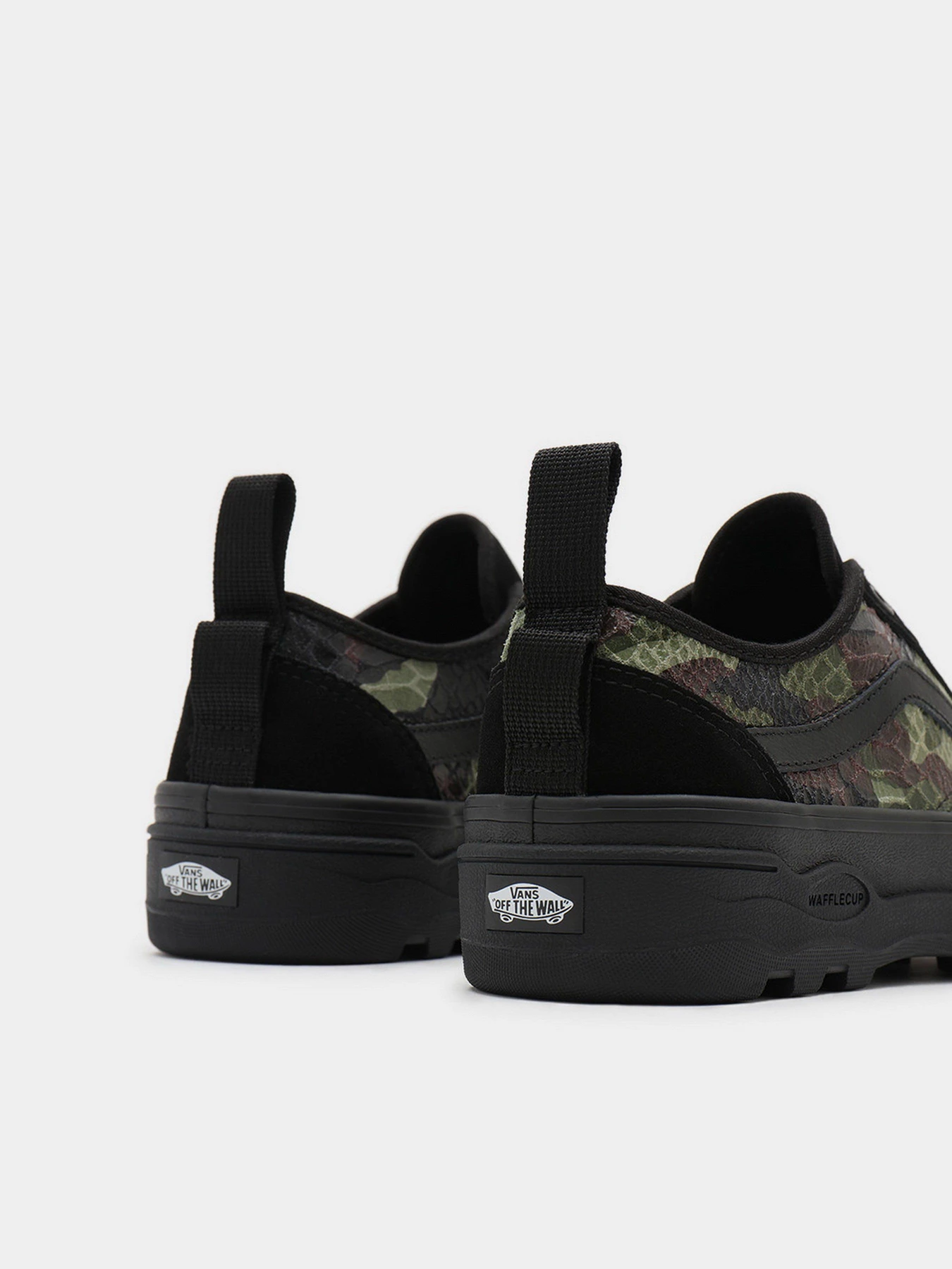 Кеды Vans Snake Camo Sentry Old Skool модель VN0A5KR3A0V1 Фото