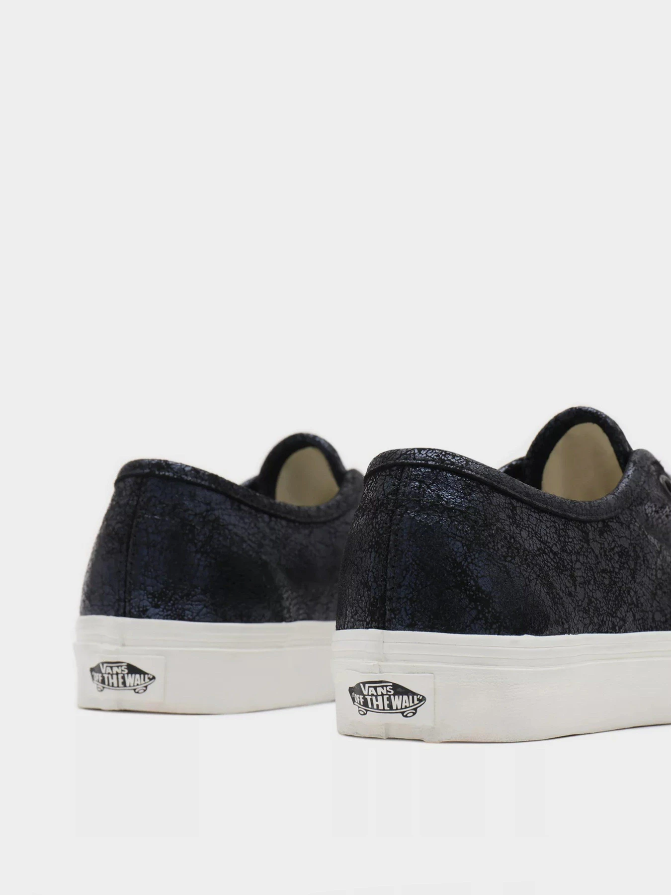 Кеды Vans Cracked Leather Authentic модель VN0A5HZS9FK1 Кеды Vans Cracked Leather Authentic модель VN0A5HZS9FK1 Фото
