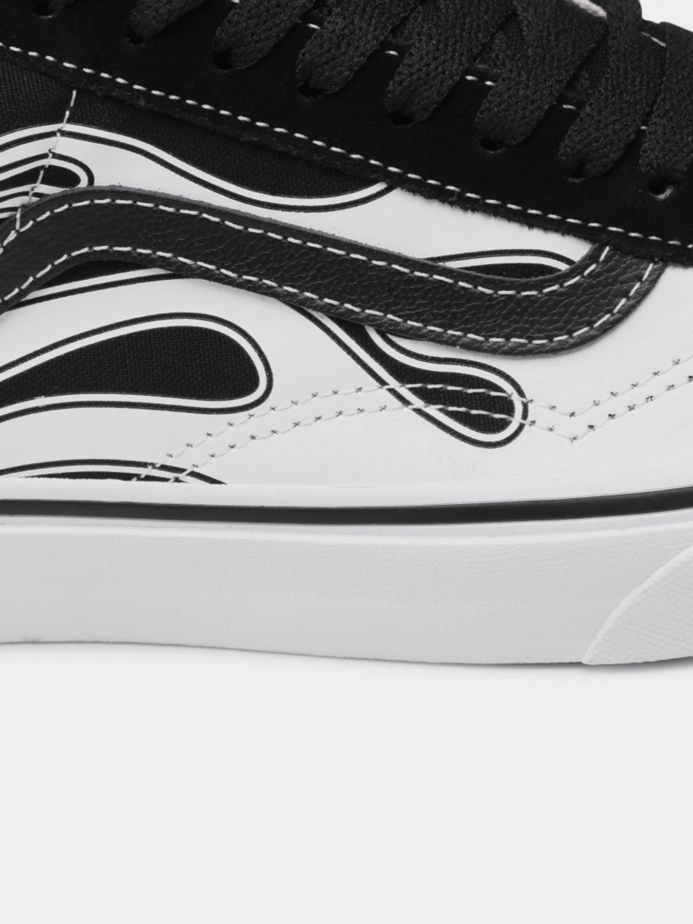 Кеды Vans Flame Old Skool модель VN0A38G1K681 Кеды Vans Flame Old Skool модель VN0A38G1K681 Фото