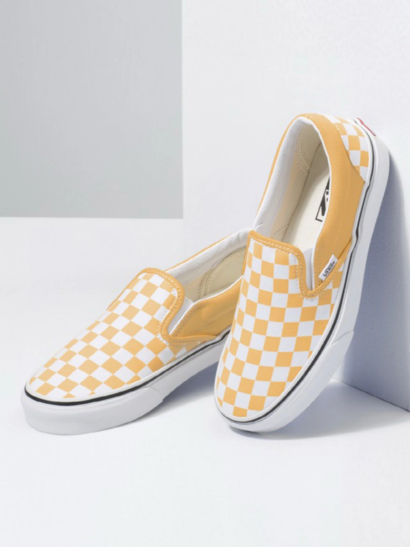 Слипоны и мокасины Vans Checkerboard Classic модель VN000XG8AZV1 Слипоны и мокасины Vans Checkerboard Classic модель VN000XG8AZV1 Фото