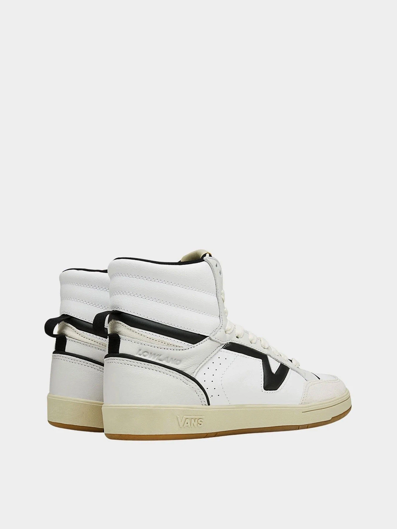 Кеди Vans SERIO COLLECTION LOWLAND HI COMFYCUSH JMP модель VN0A7Q4Q6BT1 Кеди Vans SERIO COLLECTION LOWLAND HI COMFYCUSH JMP модель VN0A7Q4Q6BT1 Фото