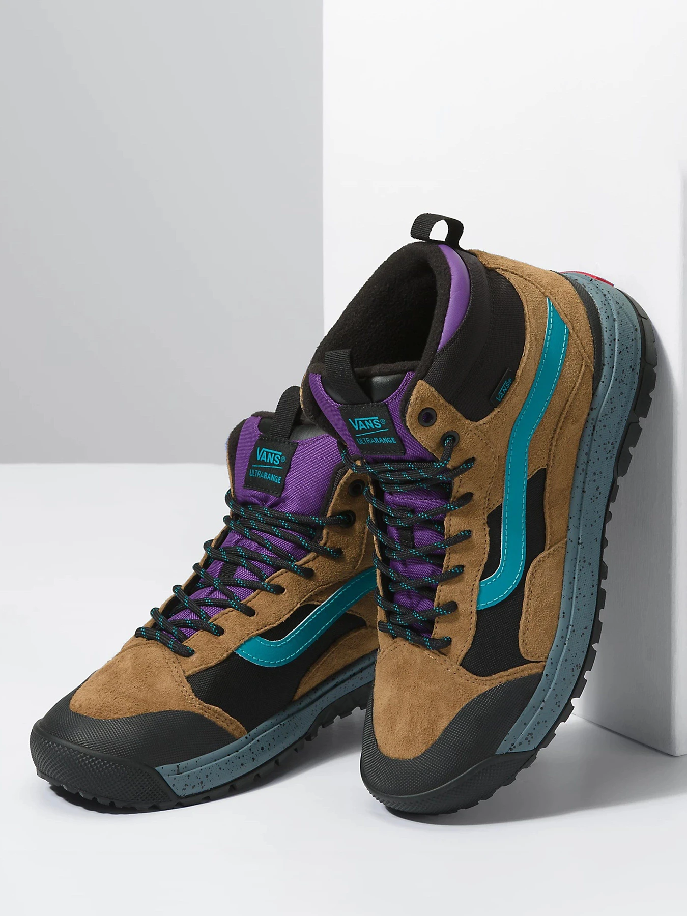 Ботинки и сапоги Vans Ultrarange Exo Hi Mte-1 модель VN0A5KS5FSU1 Ботинки и сапоги Vans Ultrarange Exo Hi Mte-1 модель VN0A5KS5FSU1 Фото