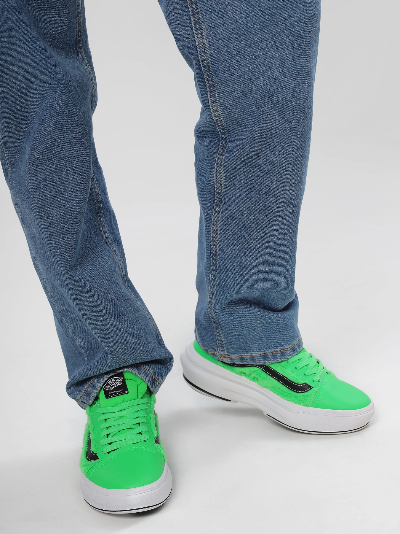 Кеди Vans OLD SKOOL OVERT модель VN0A7Q5EGRN1 Фото