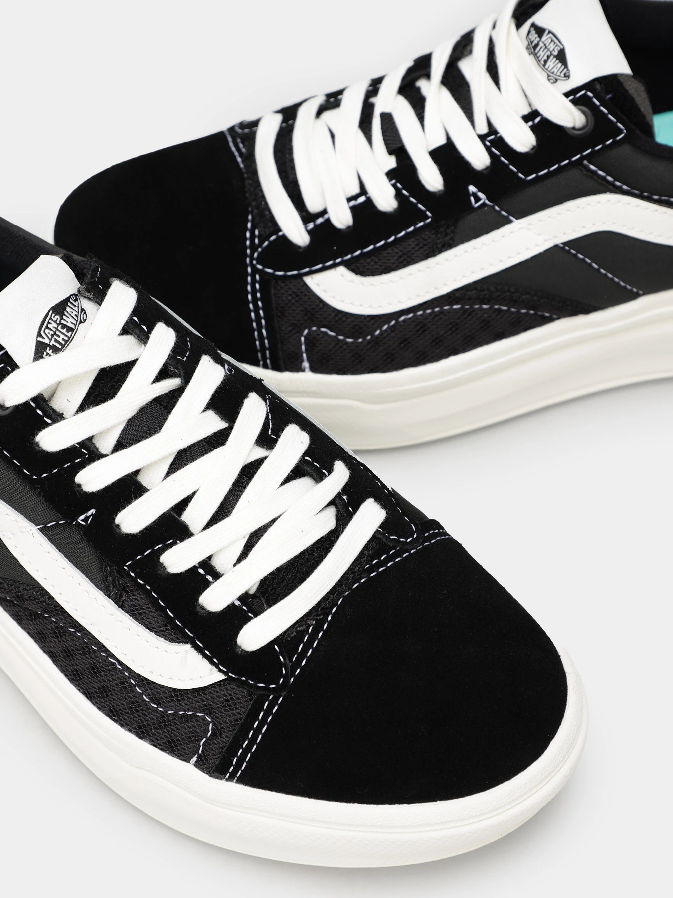 Кеди Vans Old Skool Overt Plus ComfyCush Lux модель VN0A4BVL1KP1 Кеди Vans Old Skool Overt Plus ComfyCush Lux модель VN0A4BVL1KP1 Фото
