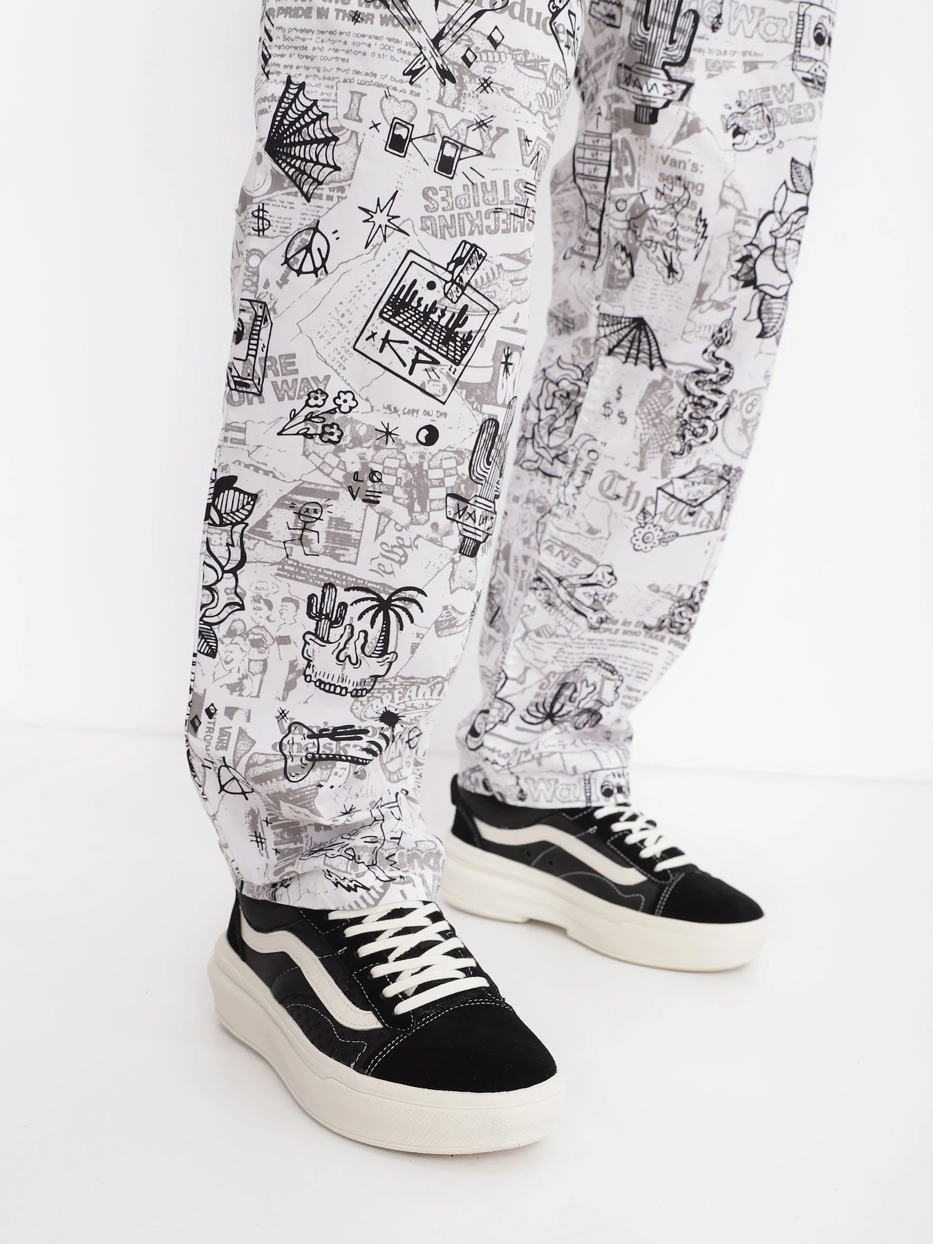 Кеди Vans Old Skool Overt Plus ComfyCush Lux модель VN0A4BVL1KP1 Кеди Vans Old Skool Overt Plus ComfyCush Lux модель VN0A4BVL1KP1 Фото