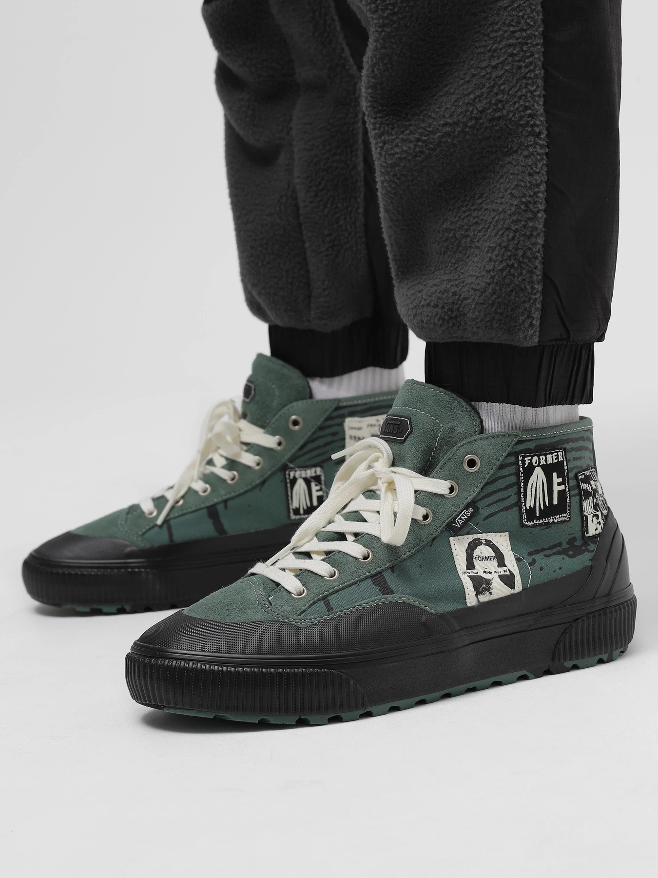 Кеды Vans Destruct Mid Mte-1 модель VN0A5KQUGRN1 Кеды Vans Destruct Mid Mte-1 модель VN0A5KQUGRN1 Фото