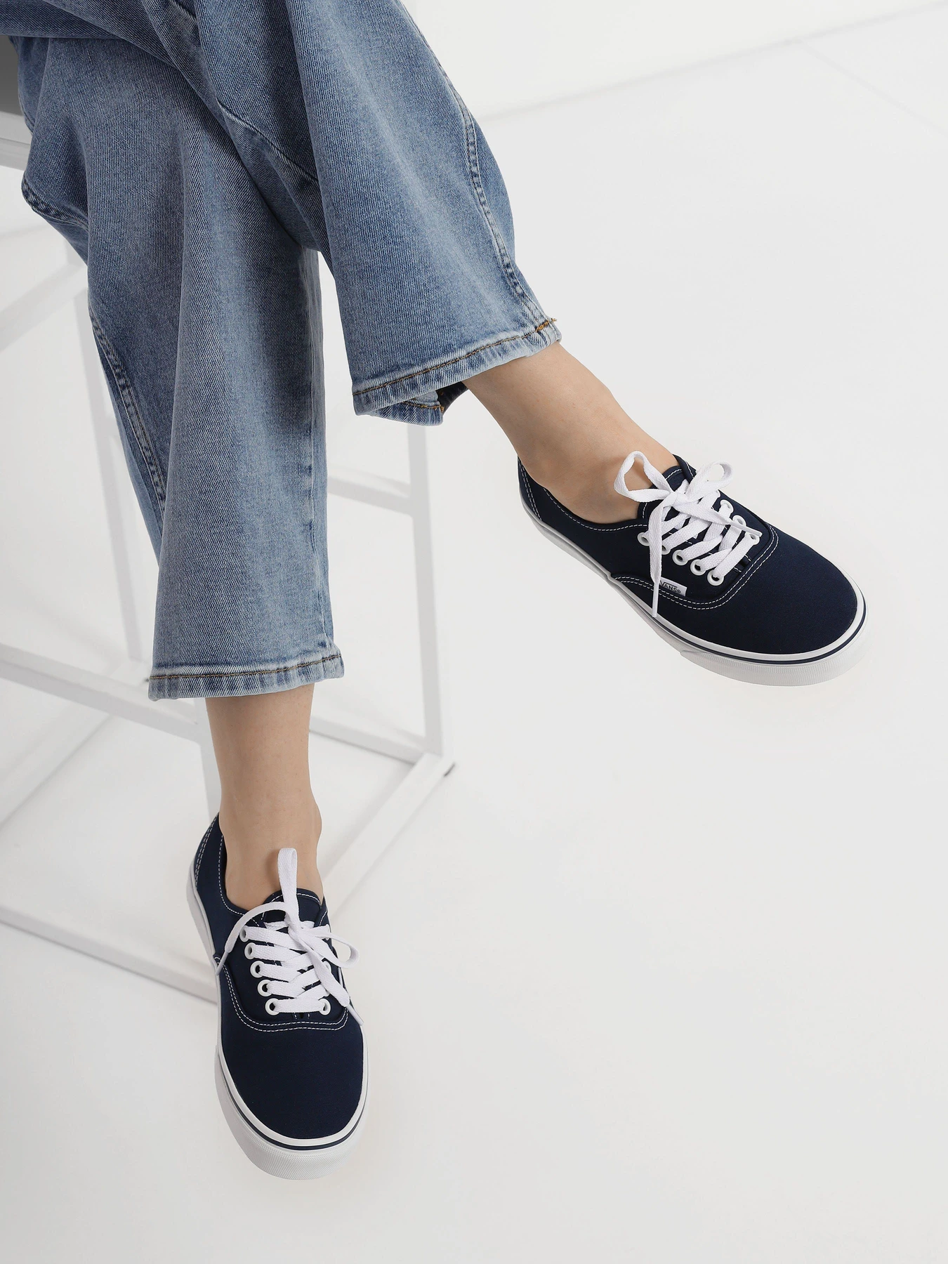 Кеды Vans Authentic модель VN000EE332D1 Кеды Vans Authentic модель VN000EE332D1 Фото