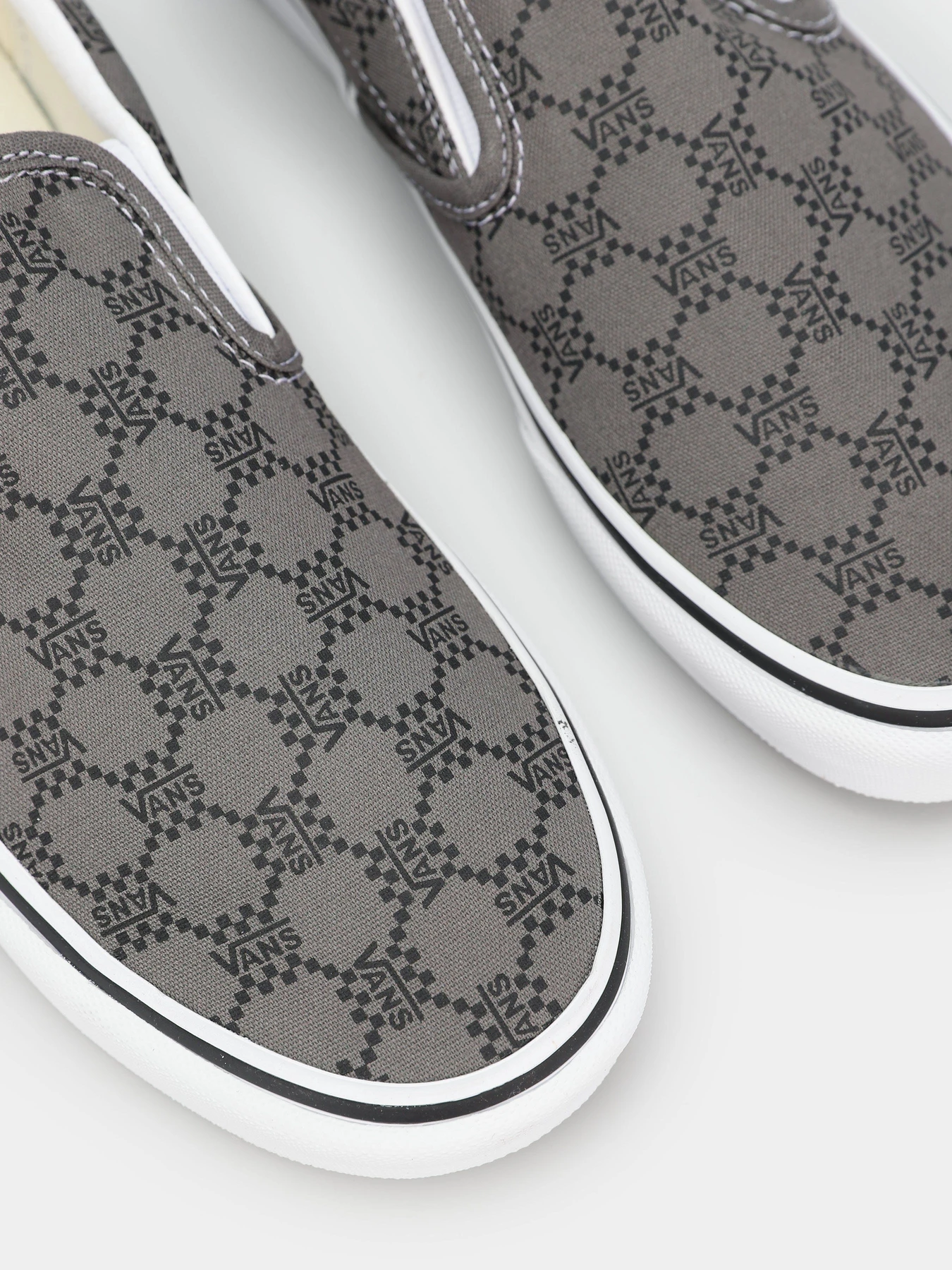 Слипоны и мокасины Vans Monogram Classic модель VN0A7Q5DPWT1 Слипоны и мокасины Vans Monogram Classic модель VN0A7Q5DPWT1 Фото