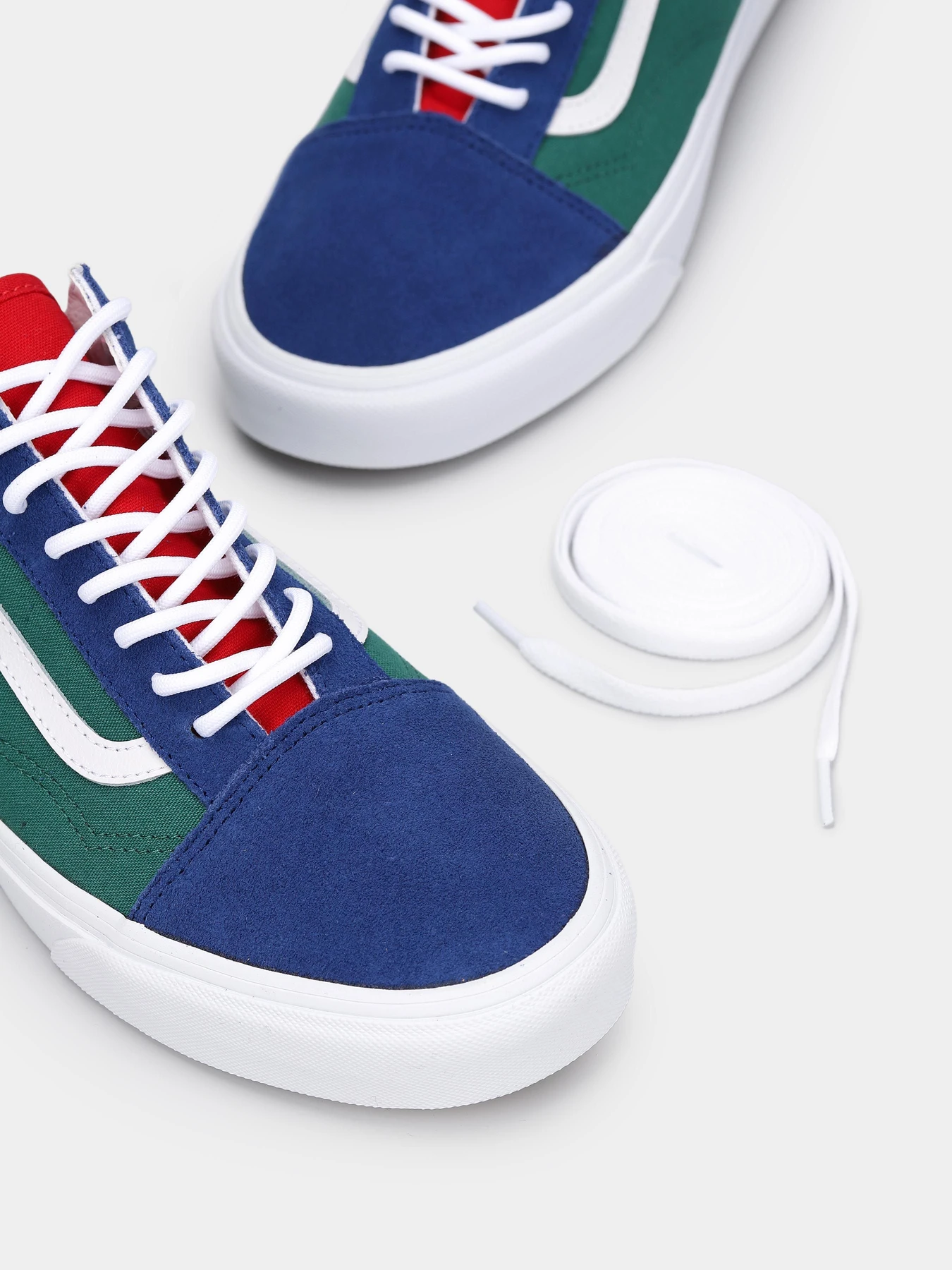 Кеды Vans Old Skool модель VN0A38G1R1Q1 Кеды Vans Old Skool модель VN0A38G1R1Q1 Фото