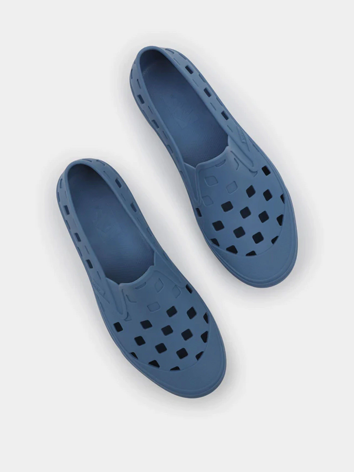 Слипоны и мокасины Vans Trek модель VN0A5HF8ZR81 Слипоны и мокасины Vans Trek модель VN0A5HF8ZR81 Фото