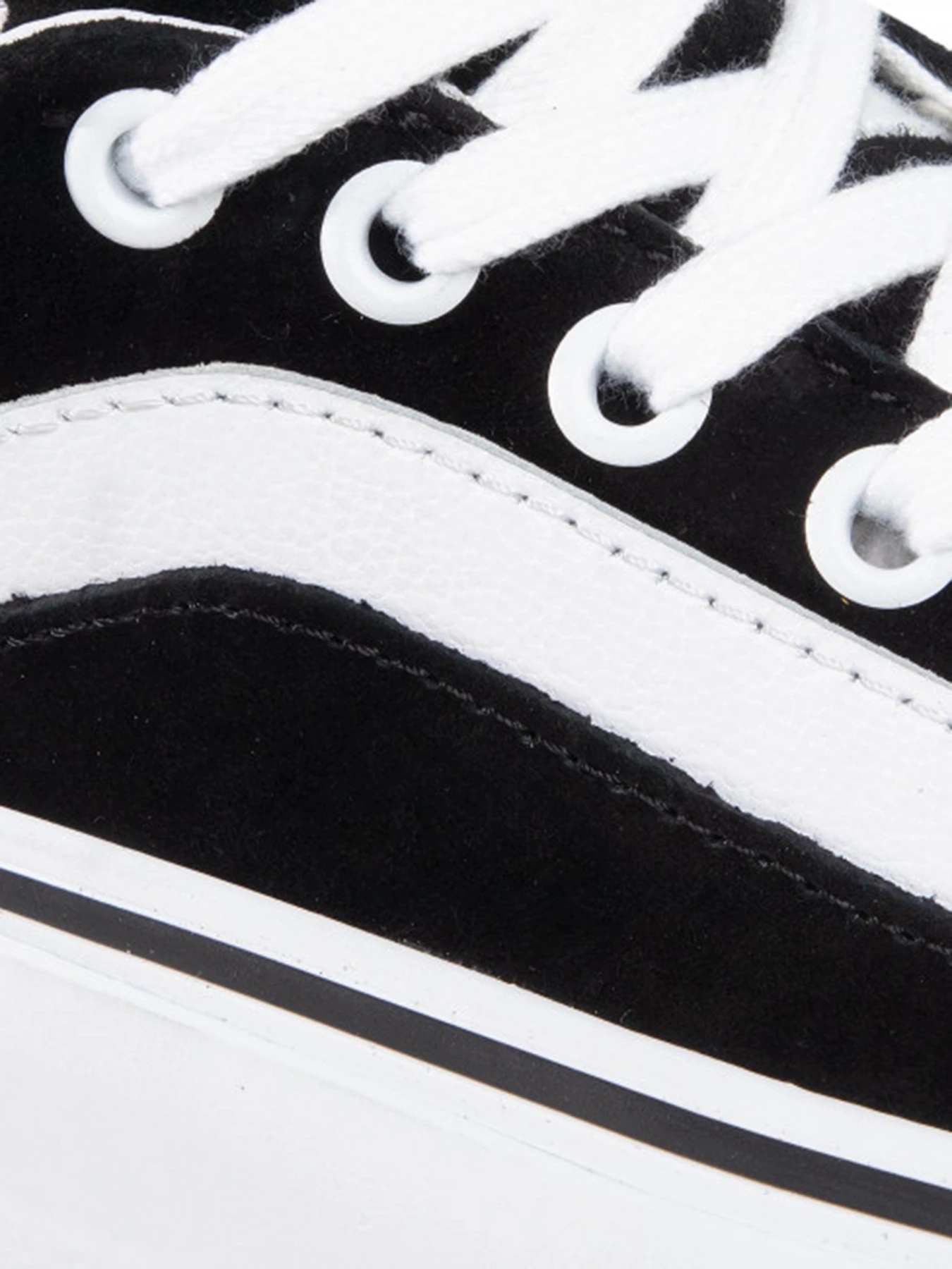 Кеди Vans Og Shape Ni модель VN0A4UVLNQK1 Кеди Vans Og Shape Ni модель VN0A4UVLNQK1 Фото
