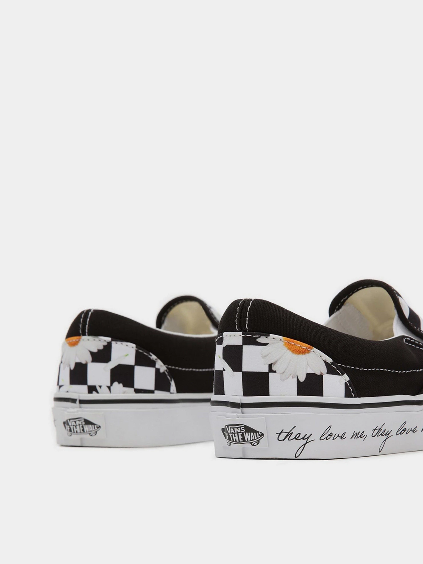 Сліпони та мокасини Vans Love Me/Love Me Not Classic модель VN0A5JMHB0B1 Фото