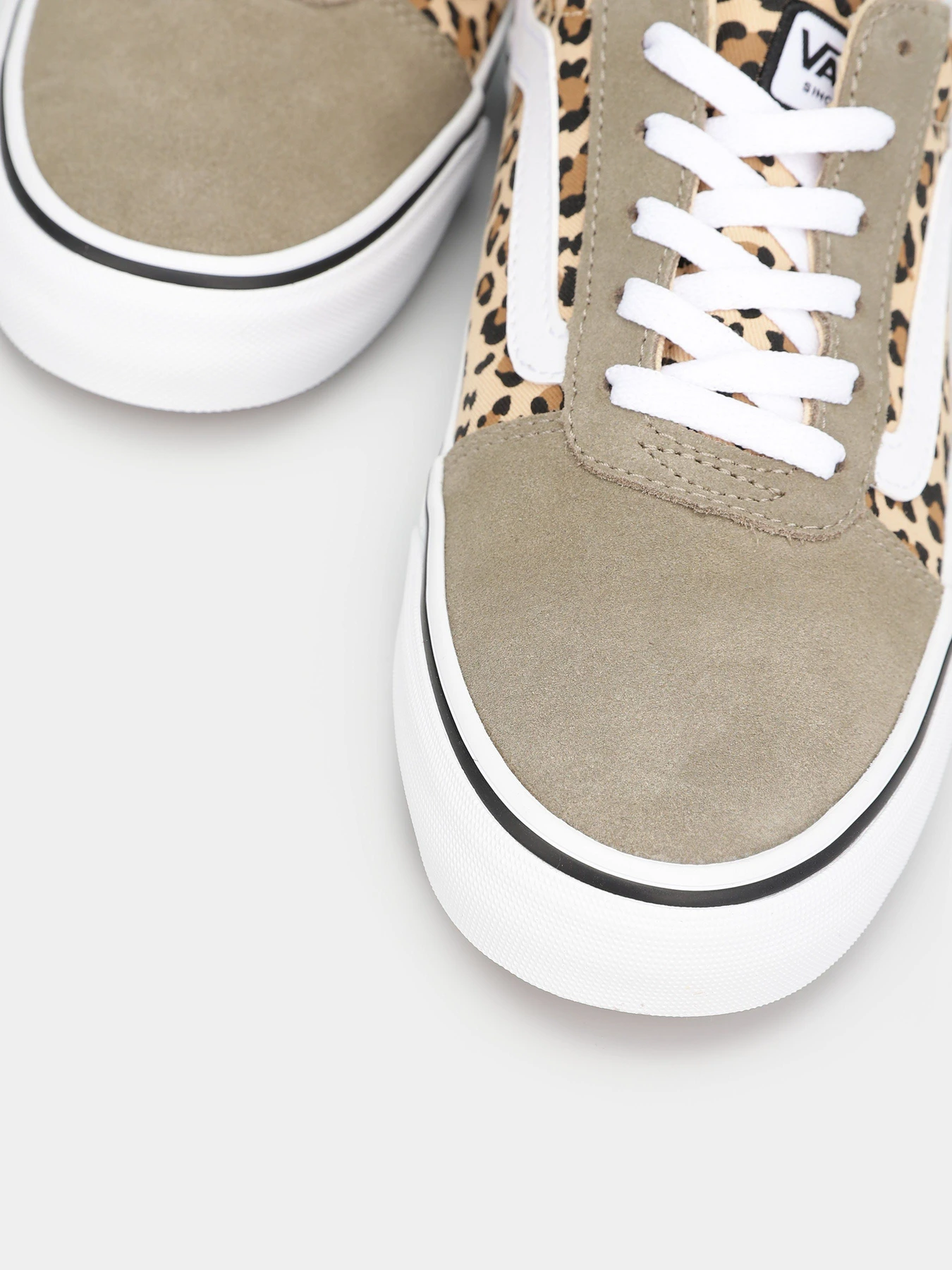 Кеди Vans WM Ward Deluxe модель VN0A3TLANWH1 Кеди Vans WM Ward Deluxe модель VN0A3TLANWH1 Фото