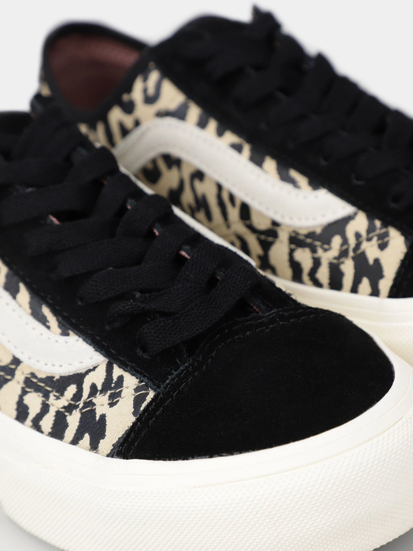 Кеды Vans Style 36 Decon VR3 модель VN0007R22QT1 Кеды Vans Style 36 Decon VR3 модель VN0007R22QT1 Фото