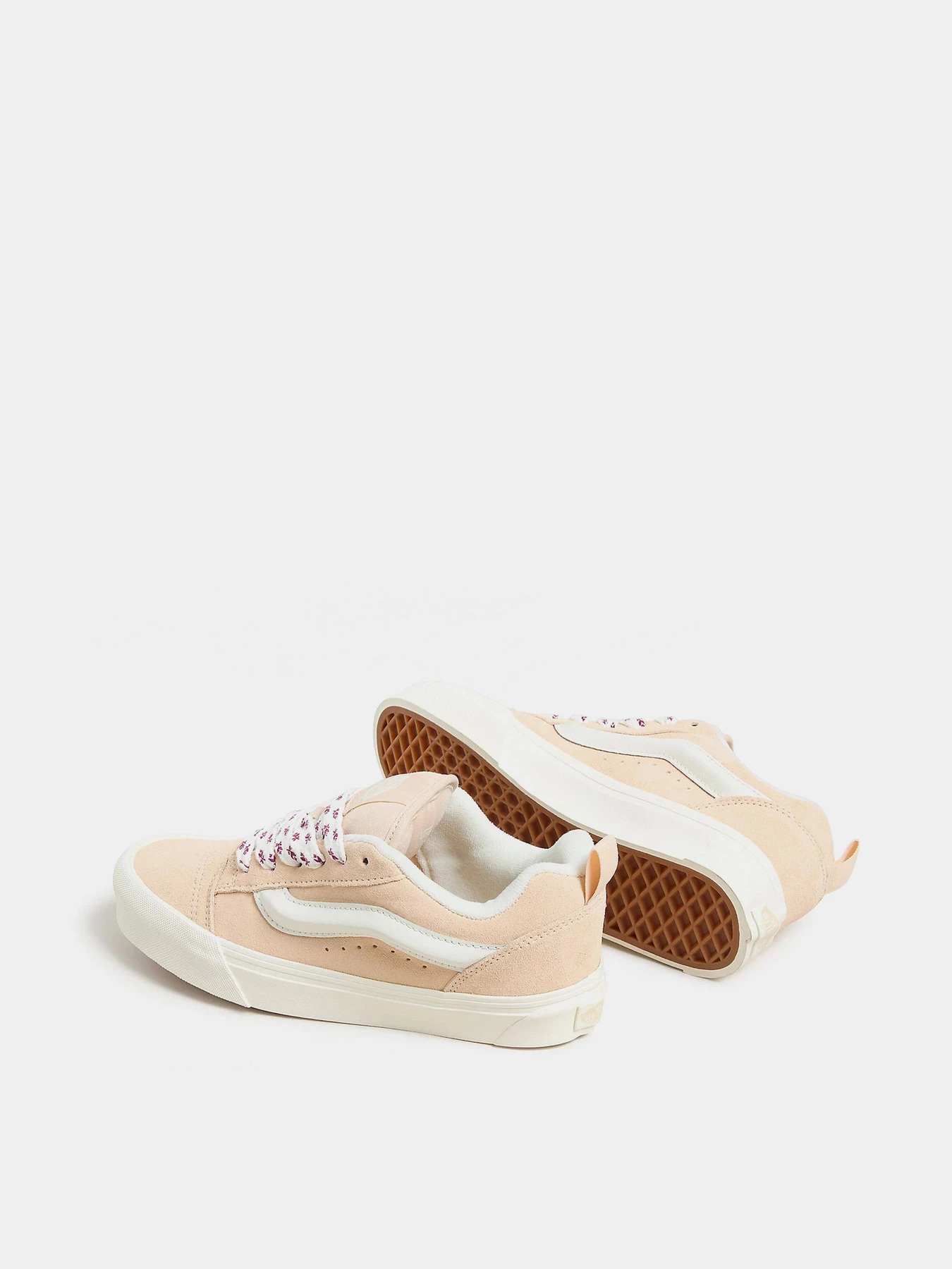 Кеды Vans Knu Skool модель VN000D6ZE2S1 Кеды Vans Knu Skool модель VN000D6ZE2S1 Фото