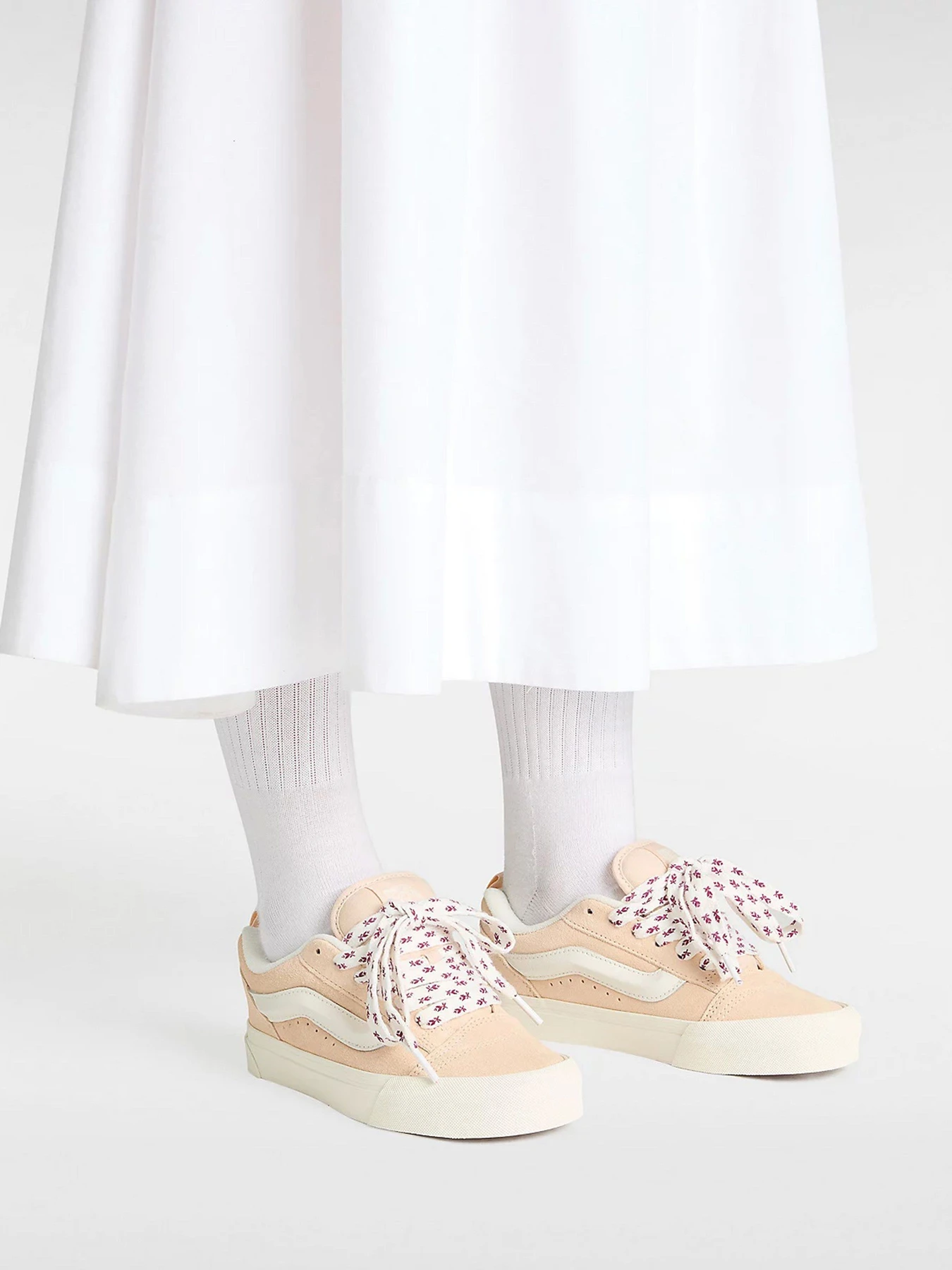 Кеды Vans Knu Skool модель VN000D6ZE2S1 Кеды Vans Knu Skool модель VN000D6ZE2S1 Фото