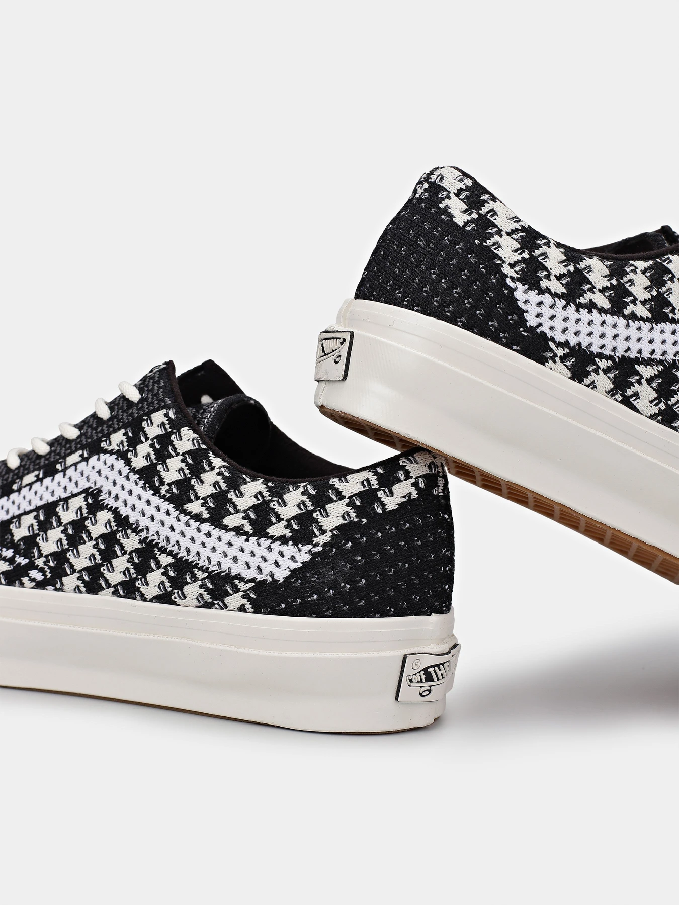 Кеди Vans Premium Old Skool Knit модель VN000D8HHR01 Кеди Vans Premium Old Skool Knit модель VN000D8HHR01 Фото