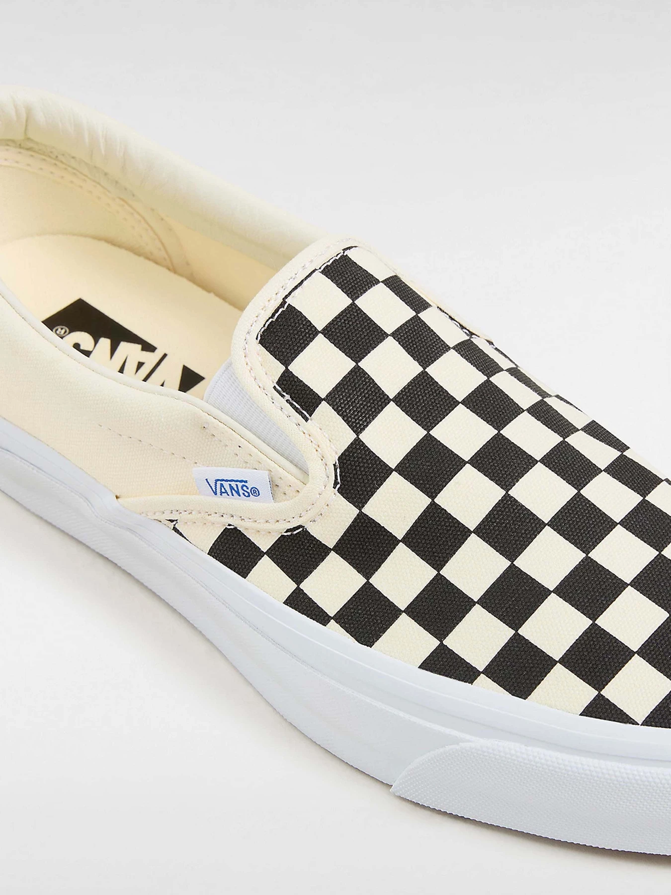 Слипоны и мокасины Vans Premium 98 модель VN000CSE2BO1 Слипоны и мокасины Vans Premium 98 модель VN000CSE2BO1 Фото