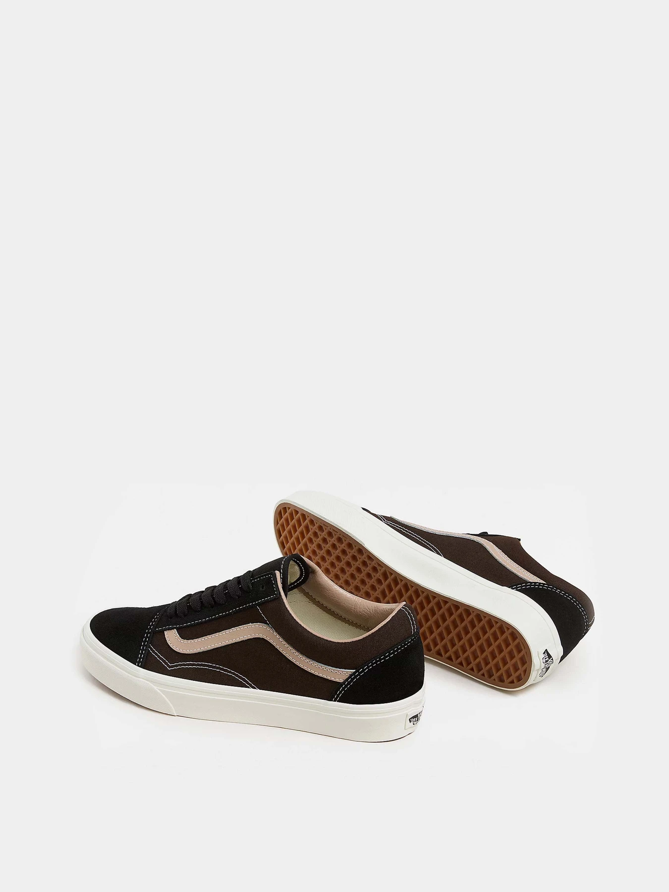 Кеды Vans Old Skool модель VN000D7ZYS81 Кеды Vans Old Skool модель VN000D7ZYS81 Фото