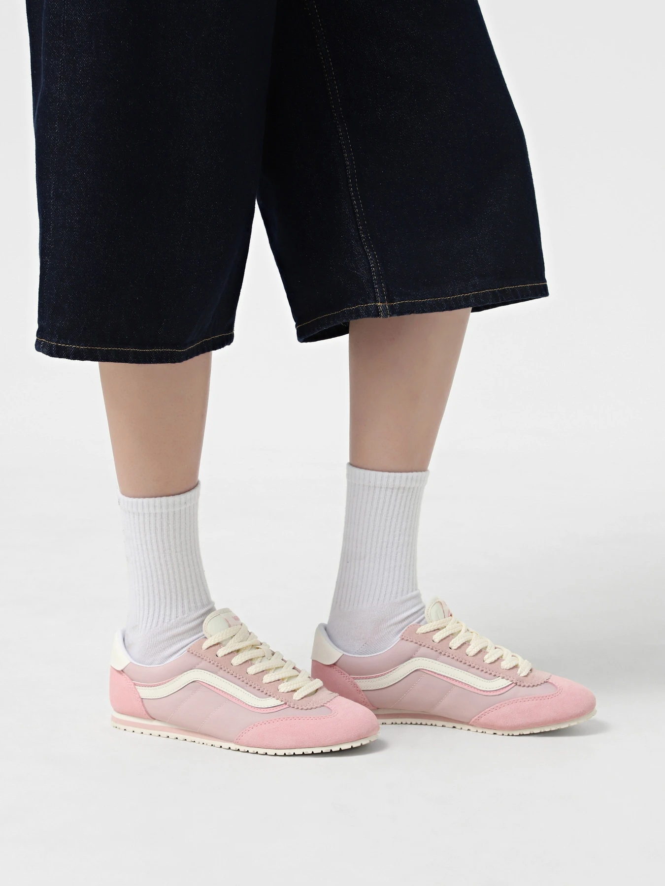 Кеды Vans Super Lowpro модель VN000D83O3N1 Кеды Vans Super Lowpro модель VN000D83O3N1 Фото