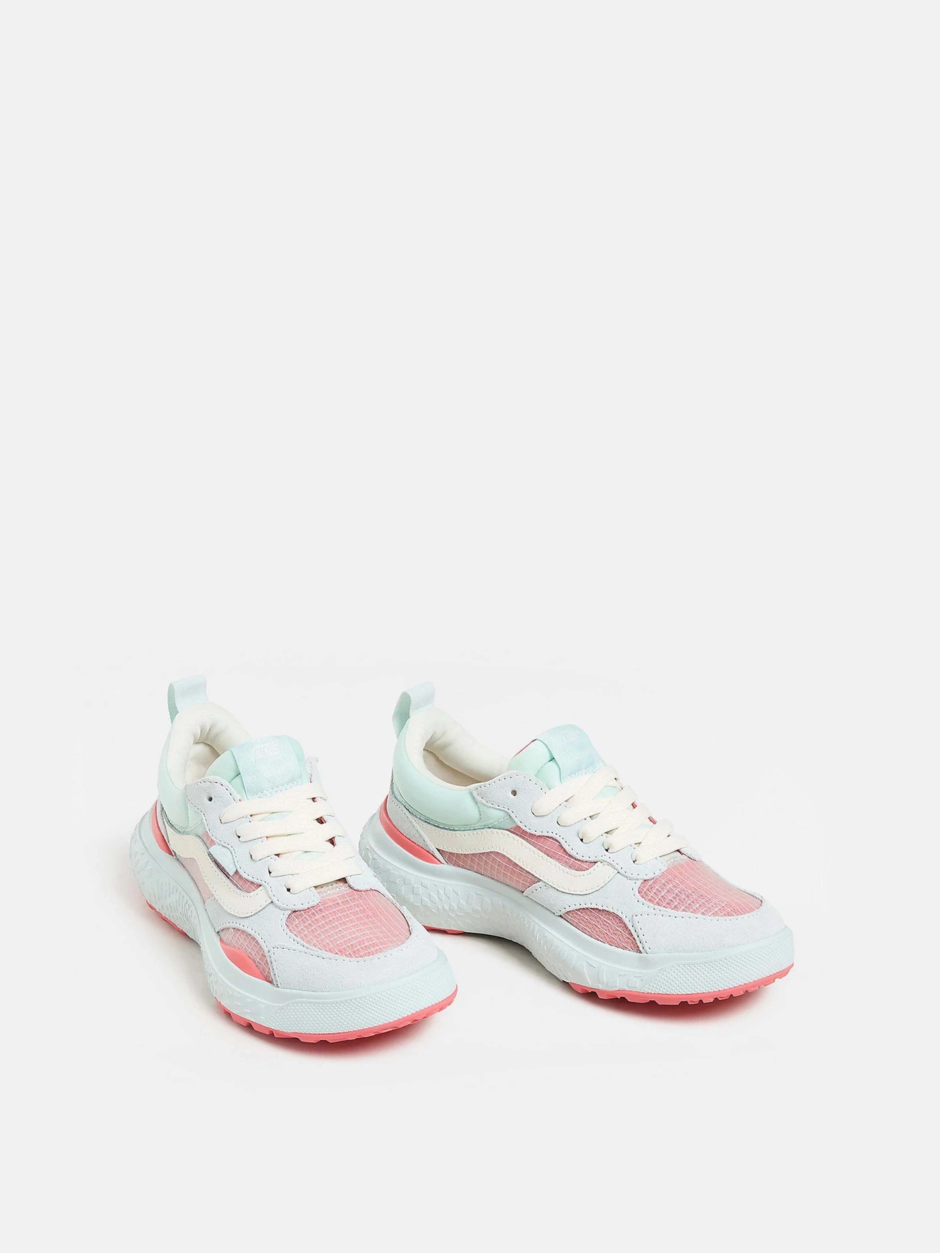 Кросівки Vans MTE Ultrarange Neo VR3 модель VN000CWE8871 Кросівки Vans MTE Ultrarange Neo VR3 модель VN000CWE8871 Фото