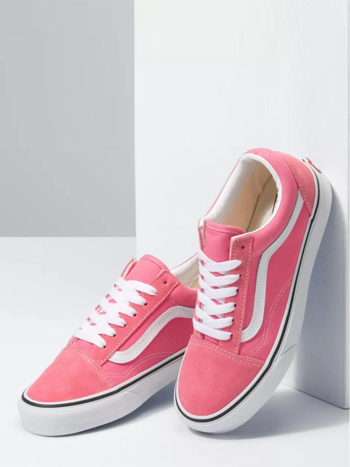 Кеды Vans Old Skool модель VN0A3WKTUR11 Кеды Vans Old Skool модель VN0A3WKTUR11 Фото