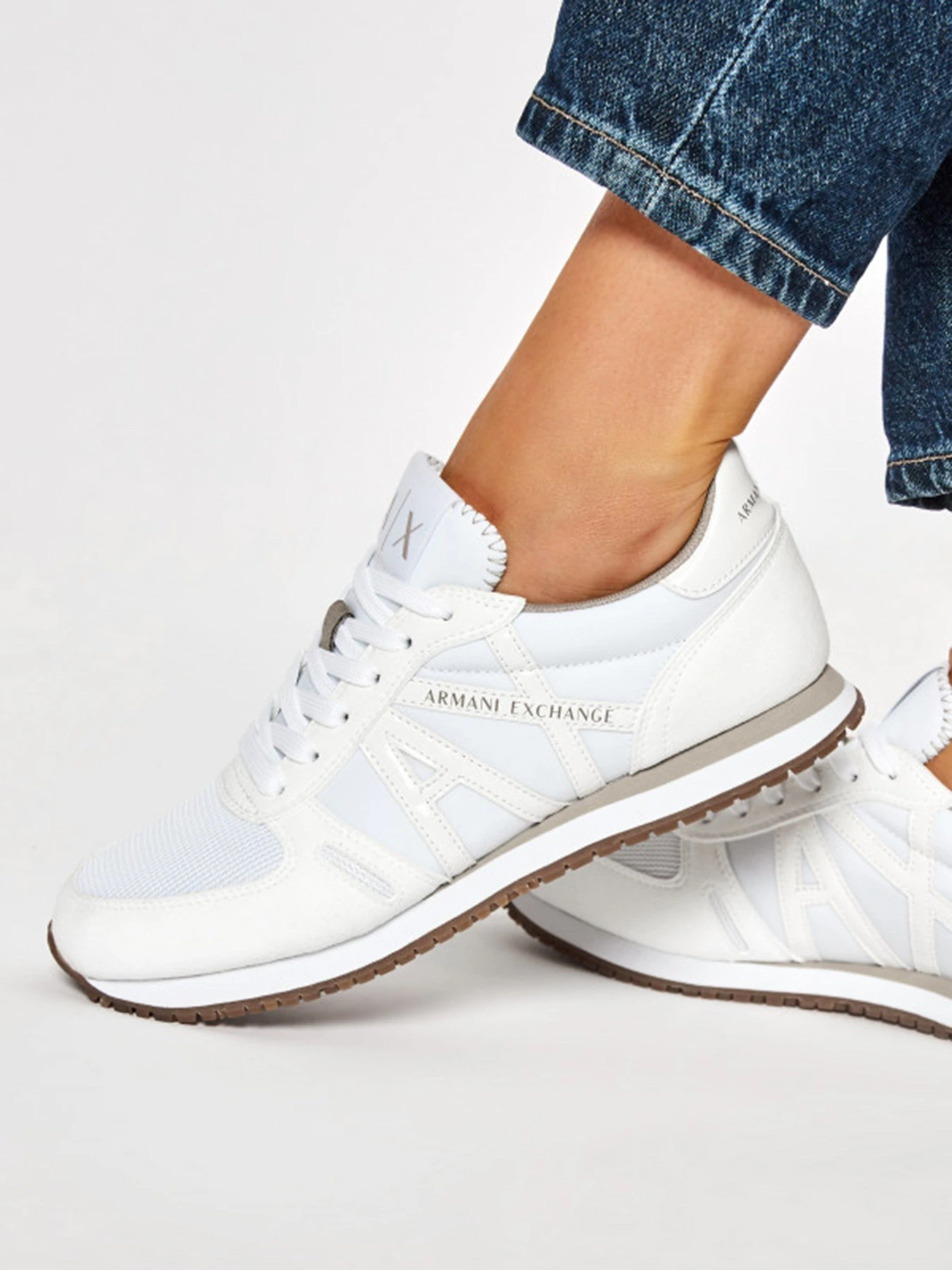Кроссовки Armani Exchange модель XDX031-XCC62-K507 Фото