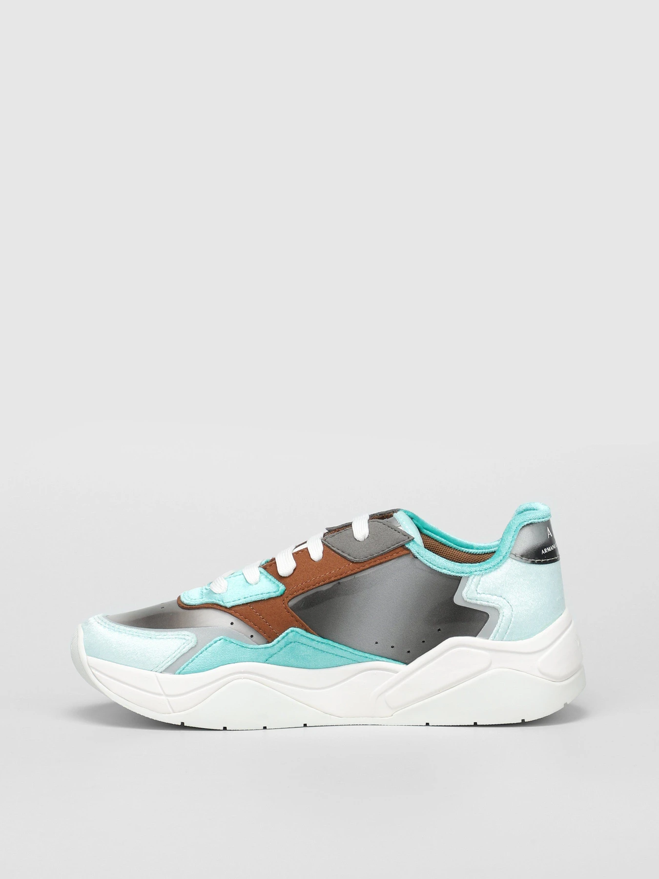 Кроссовки Armani Exchange модель XDX064-XV370-K550 Фото