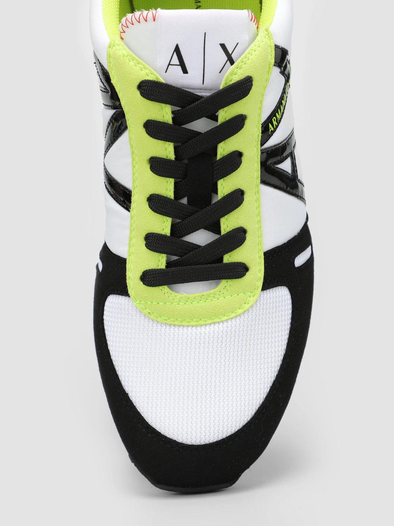 Кроссовки Armani Exchange модель XDX031-XCC62-K512 Фото