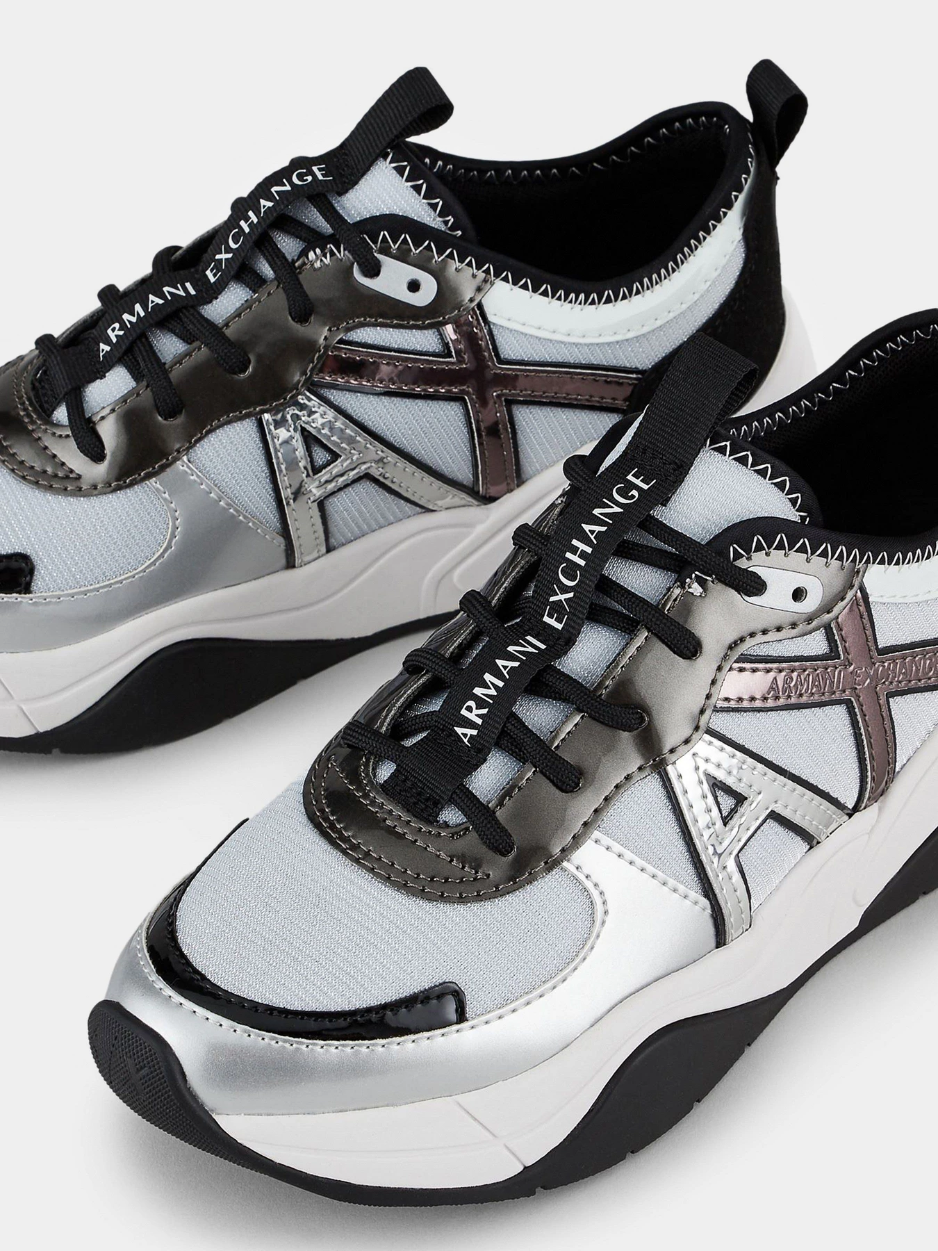 Кроссовки Armani Exchange модель XDX039-XV394-K651 Фото