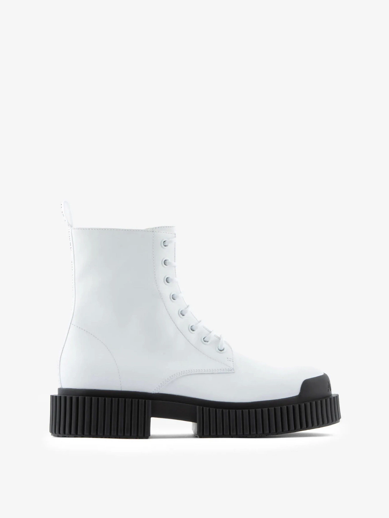 Ботинки и сапоги Armani Exchange модель XDM005-XV628-00001 Ботинки и сапоги Armani Exchange модель XDM005-XV628-00001 Фото