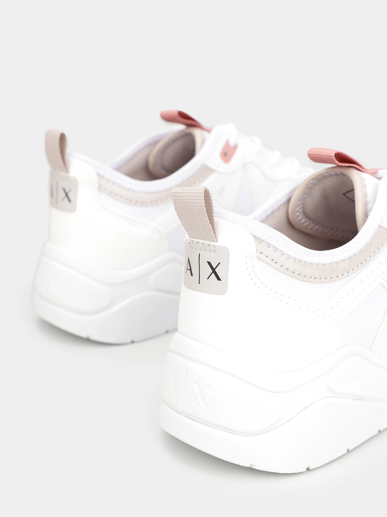 Кроссовки Armani Exchange модель XDX039-XV311-K643 Фото