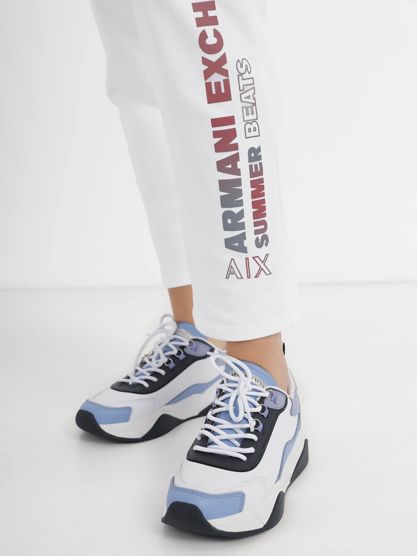 Кроссовки Armani Exchange модель XDX104-XV580-S631 Кроссовки Armani Exchange модель XDX104-XV580-S631 Фото