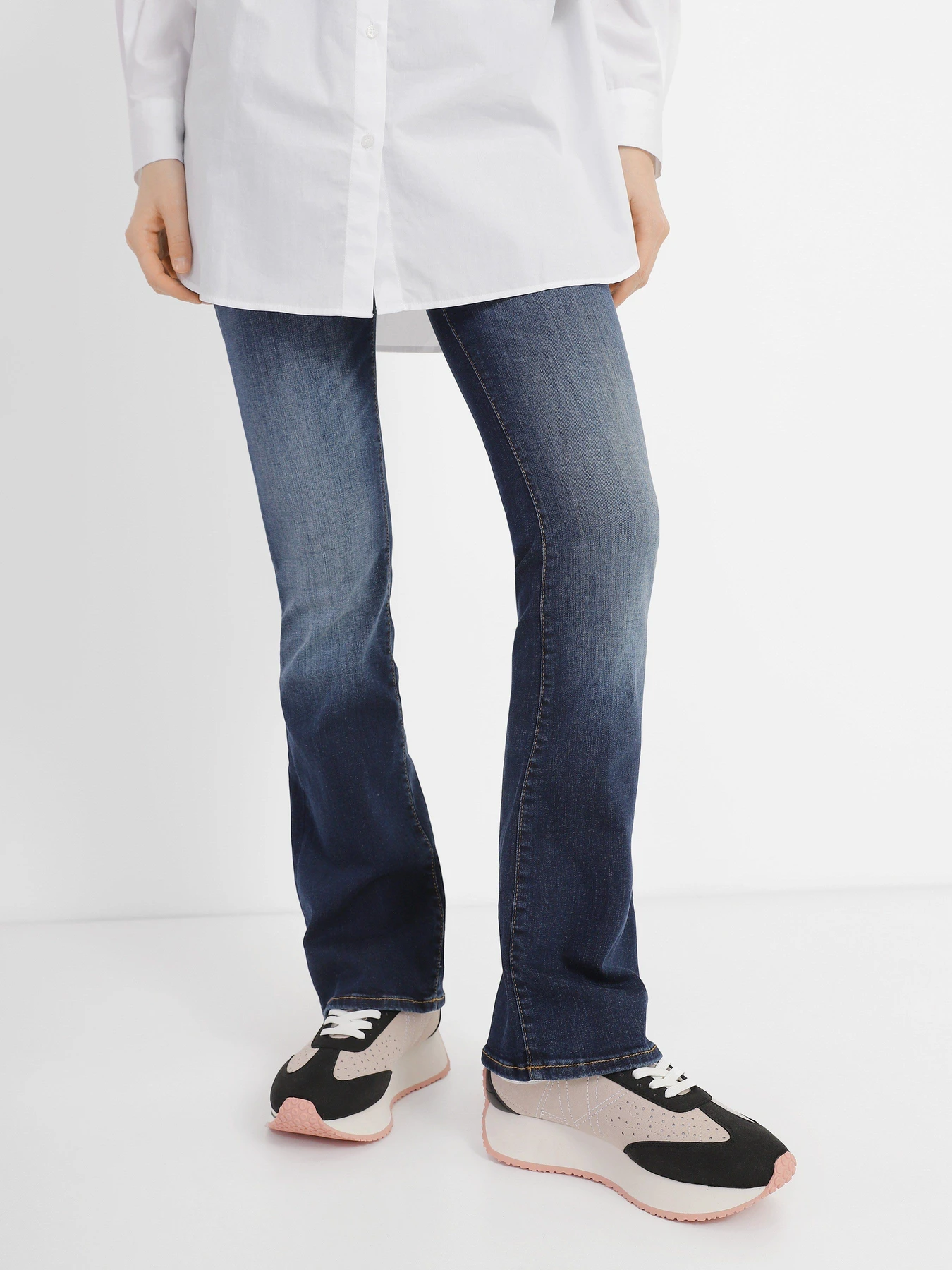 Кросівки Armani Exchange модель XDX121-XV709-K484 Кросівки Armani Exchange модель XDX121-XV709-K484 Фото