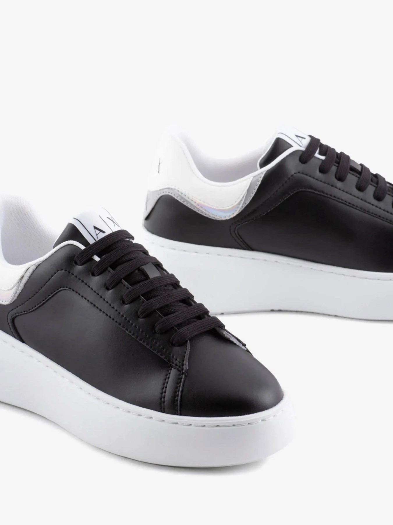 Кросівки Armani Exchange модель XDX108-XV635-S526 Фото