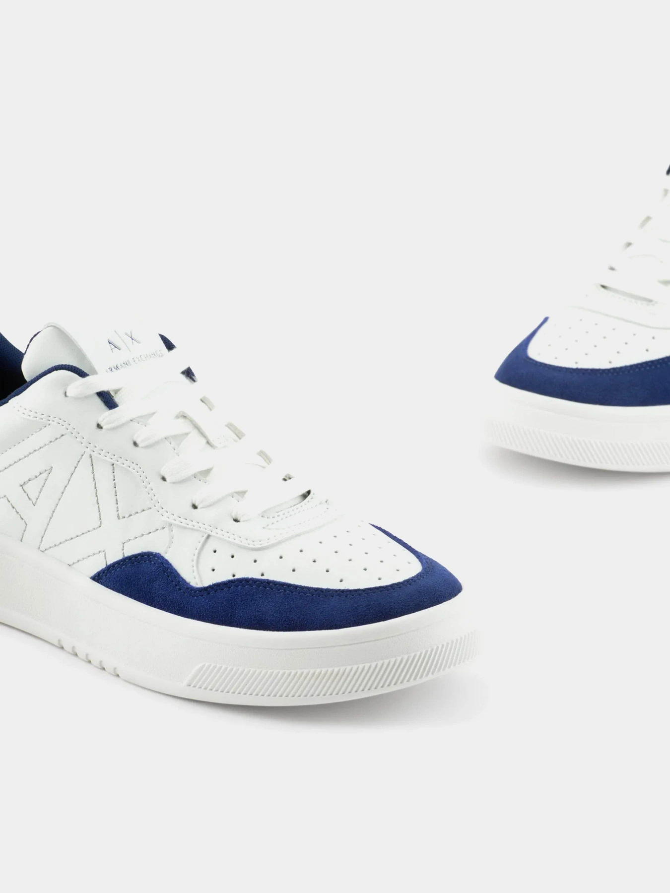 Кеды Armani Exchange модель XDX103-XV579-S930 Фото