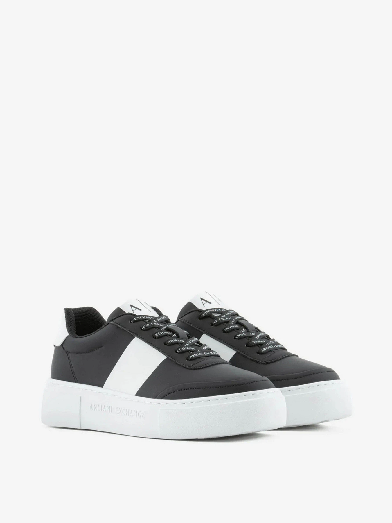 Кроссовки Armani Exchange модель XDX134-XV726-S277 Кроссовки Armani Exchange модель XDX134-XV726-S277 Фото