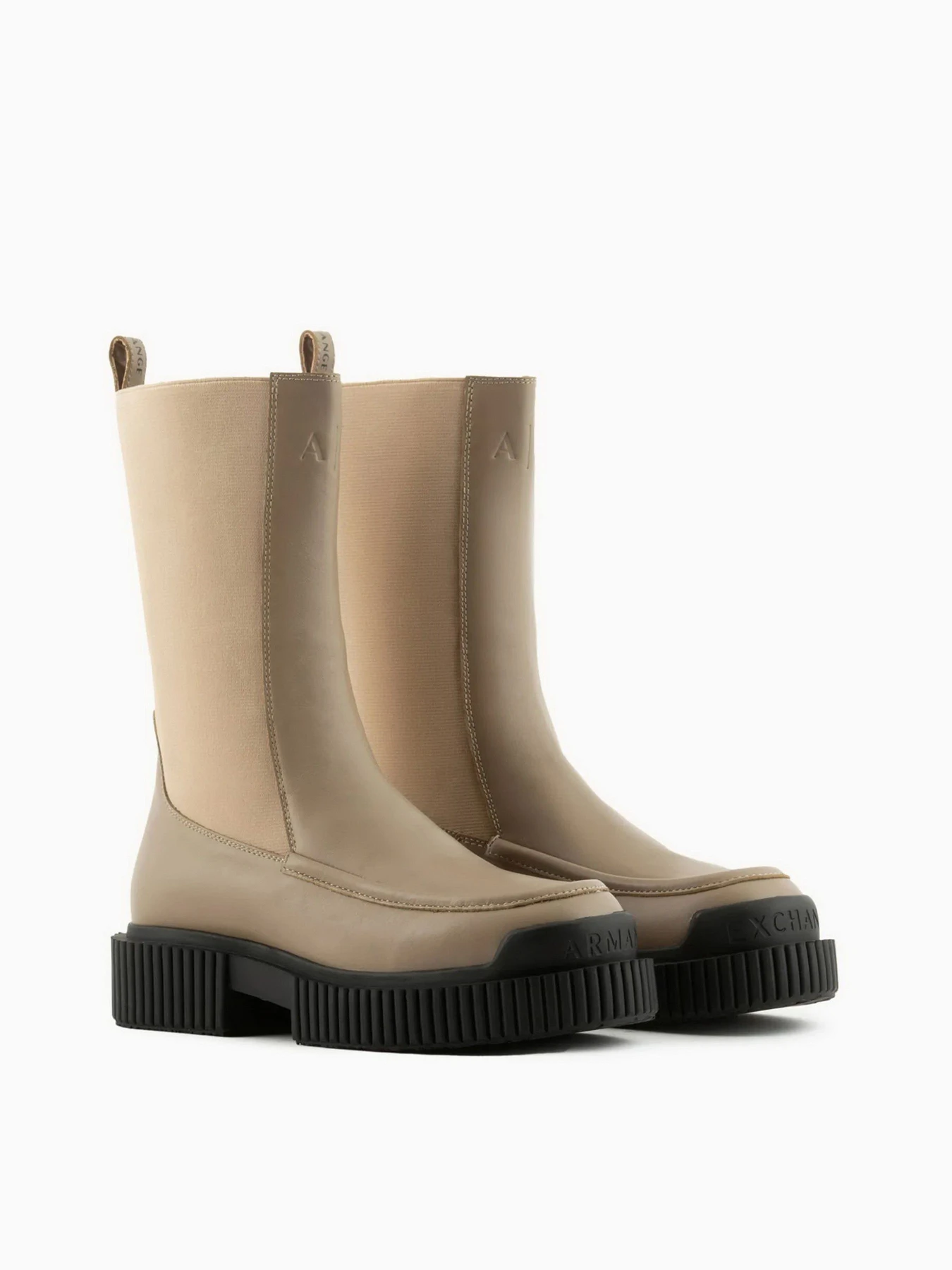 Ботинки и сапоги Armani Exchange модель XDN026-XV746-S938 Фото