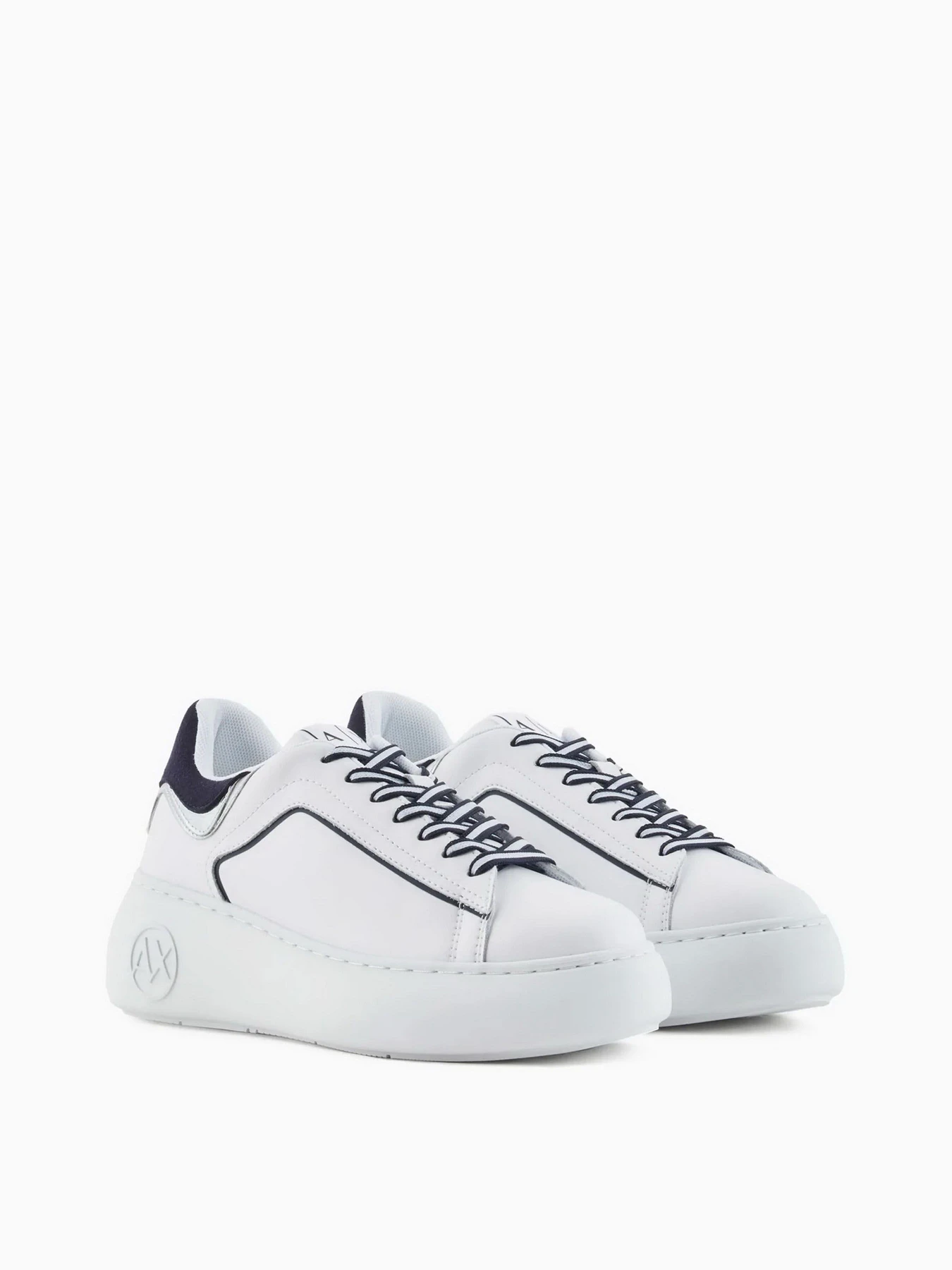 Кроссовки Armani Exchange модель XDX108-XV788-T288 Фото