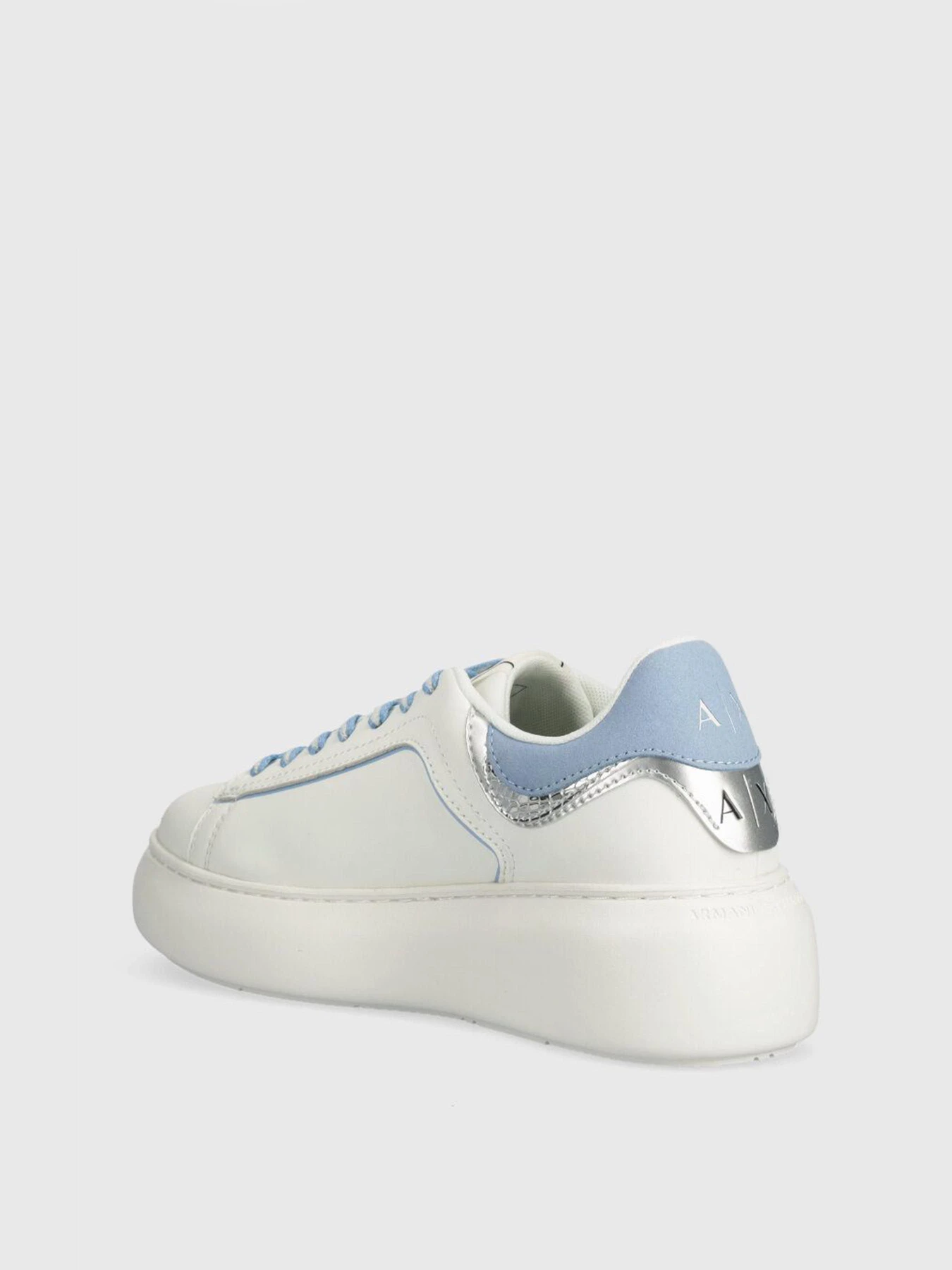 Кроссовки Armani Exchange модель XDX108-XV788-T781 Фото