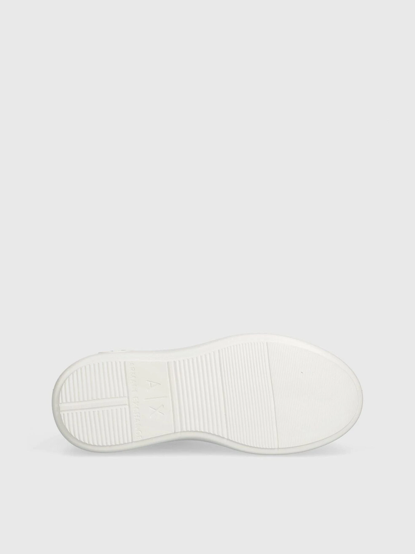 Кроссовки Armani Exchange модель XDX108-XV788-T781 Фото