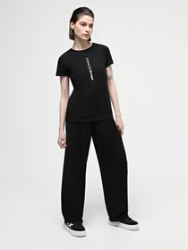 Кроссовки Armani Exchange модель XDX147-XV830-T037 Фото