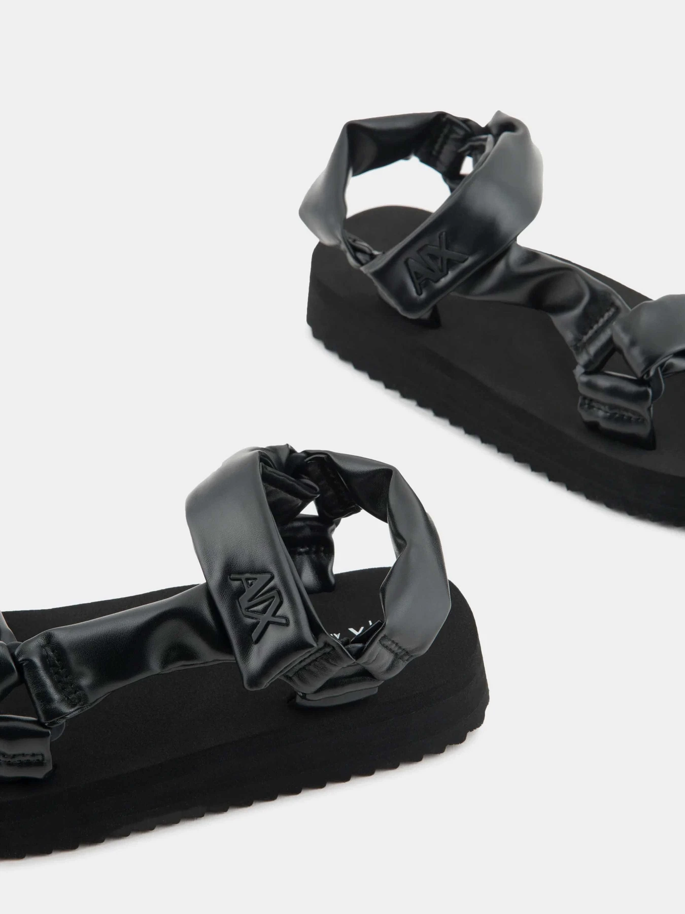 Сандалии Armani Exchange модель XDP044-XV841-00002 Фото
