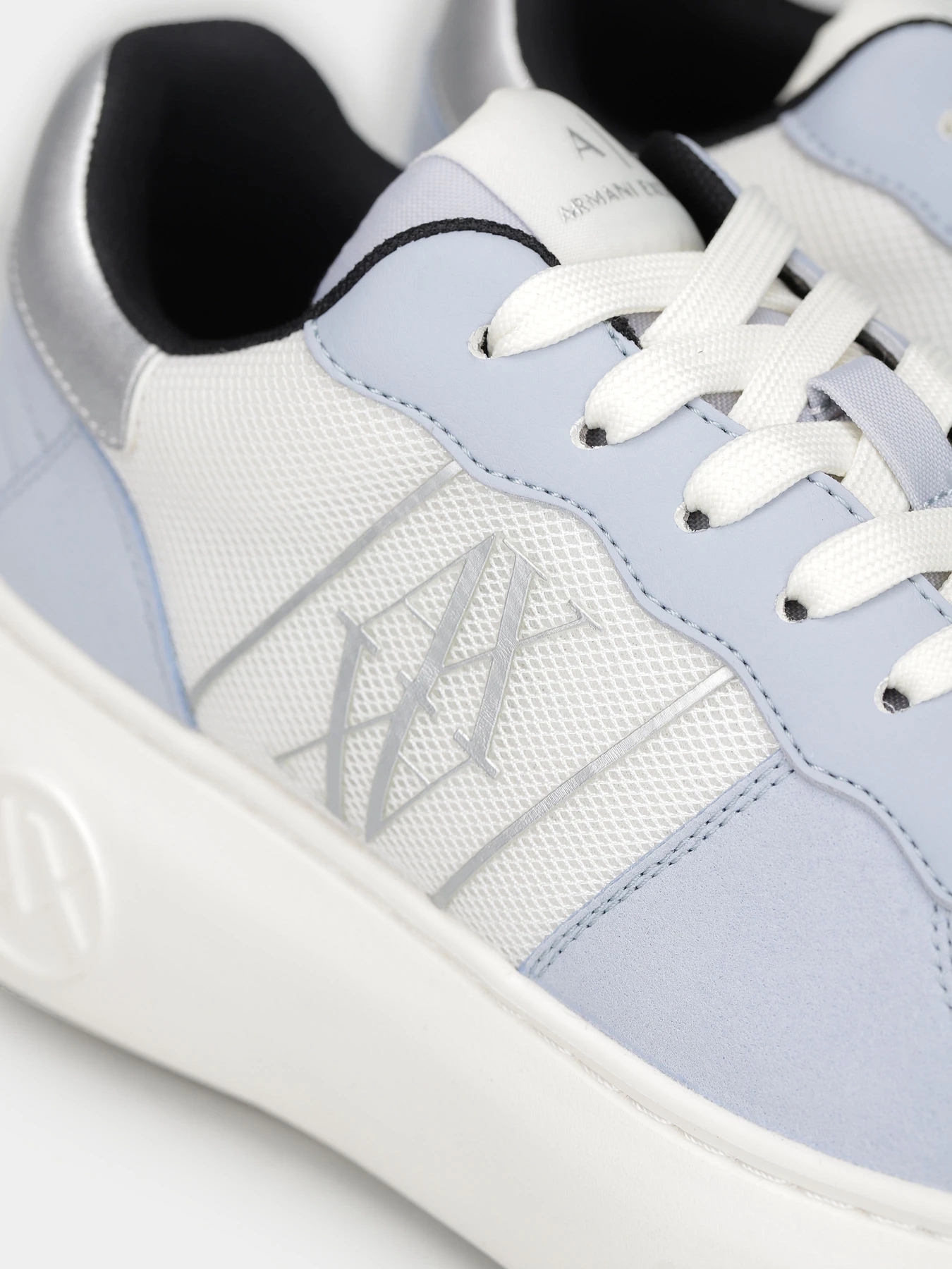 Кросівки Armani Exchange модель XDX167-XV893-S740 Кросівки Armani Exchange модель XDX167-XV893-S740 Фото
